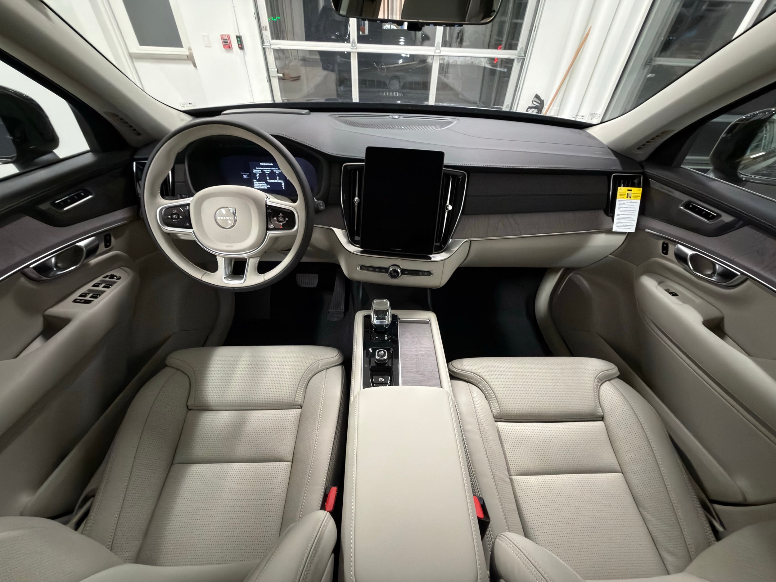 new 2026 Volvo XC90 plug-in hybrid car, priced at $86,200