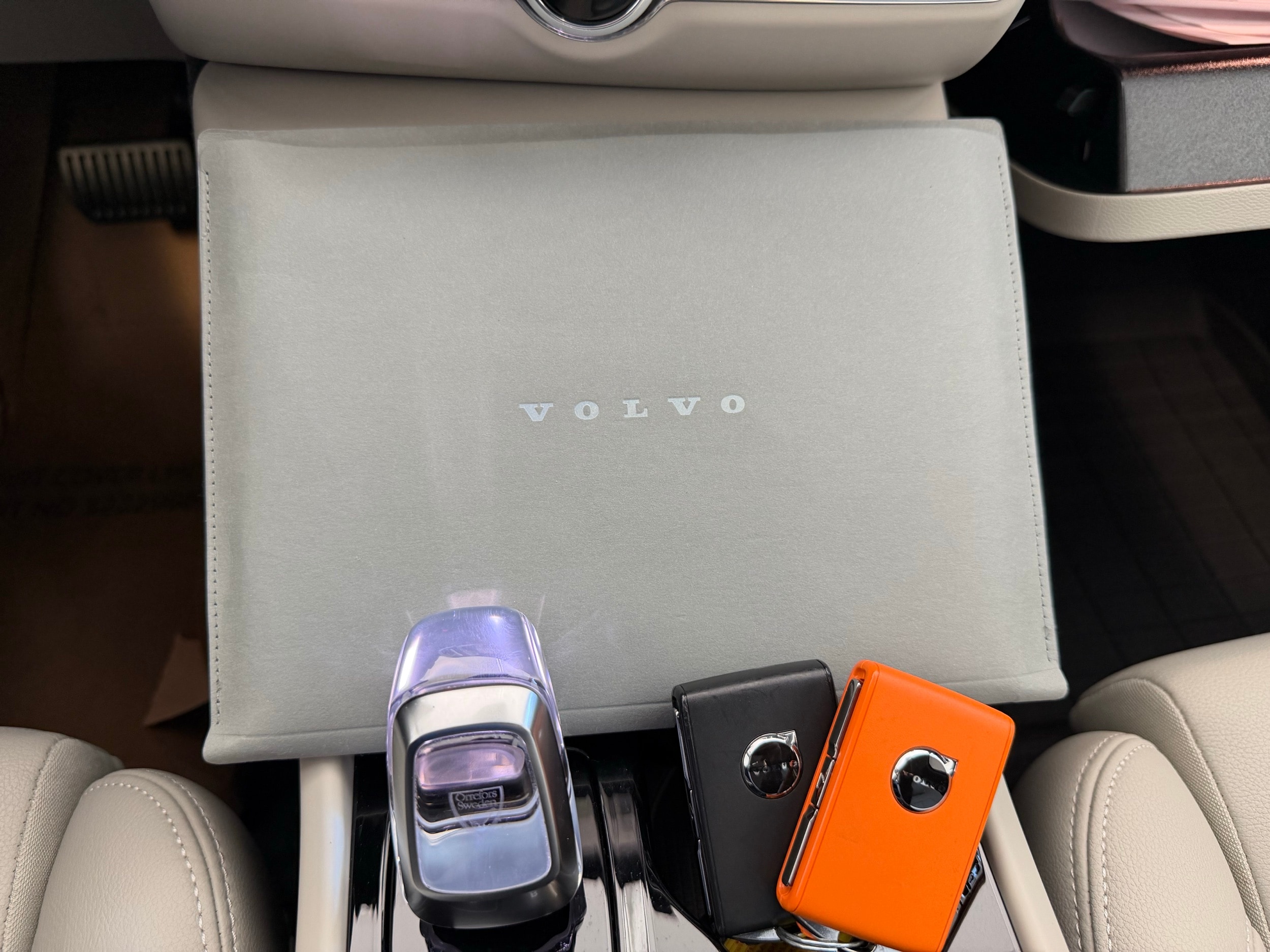 used 2025 Volvo XC40 car, priced at $38,500