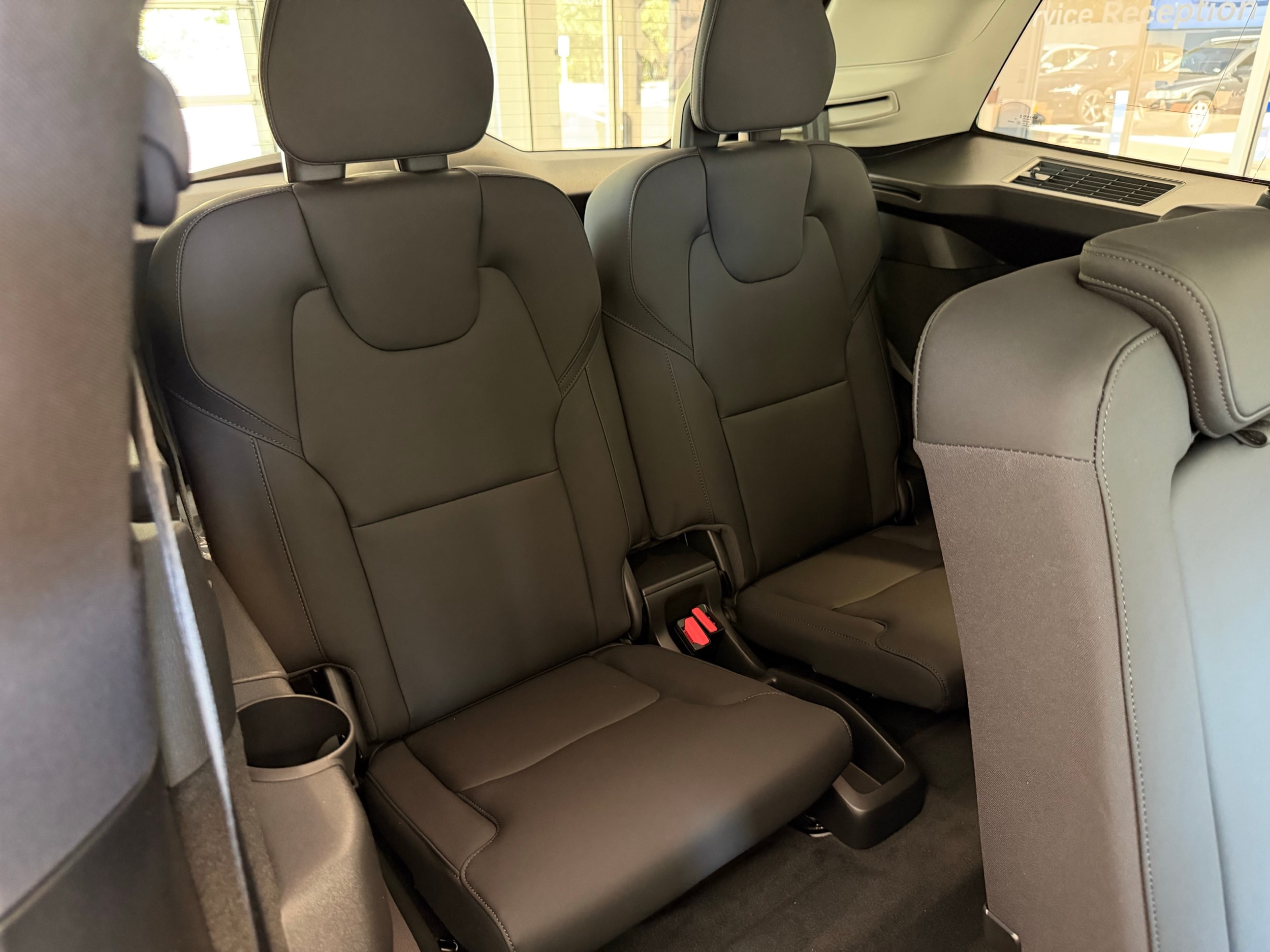 2026 Volvo XC90 Plus - Photo 30