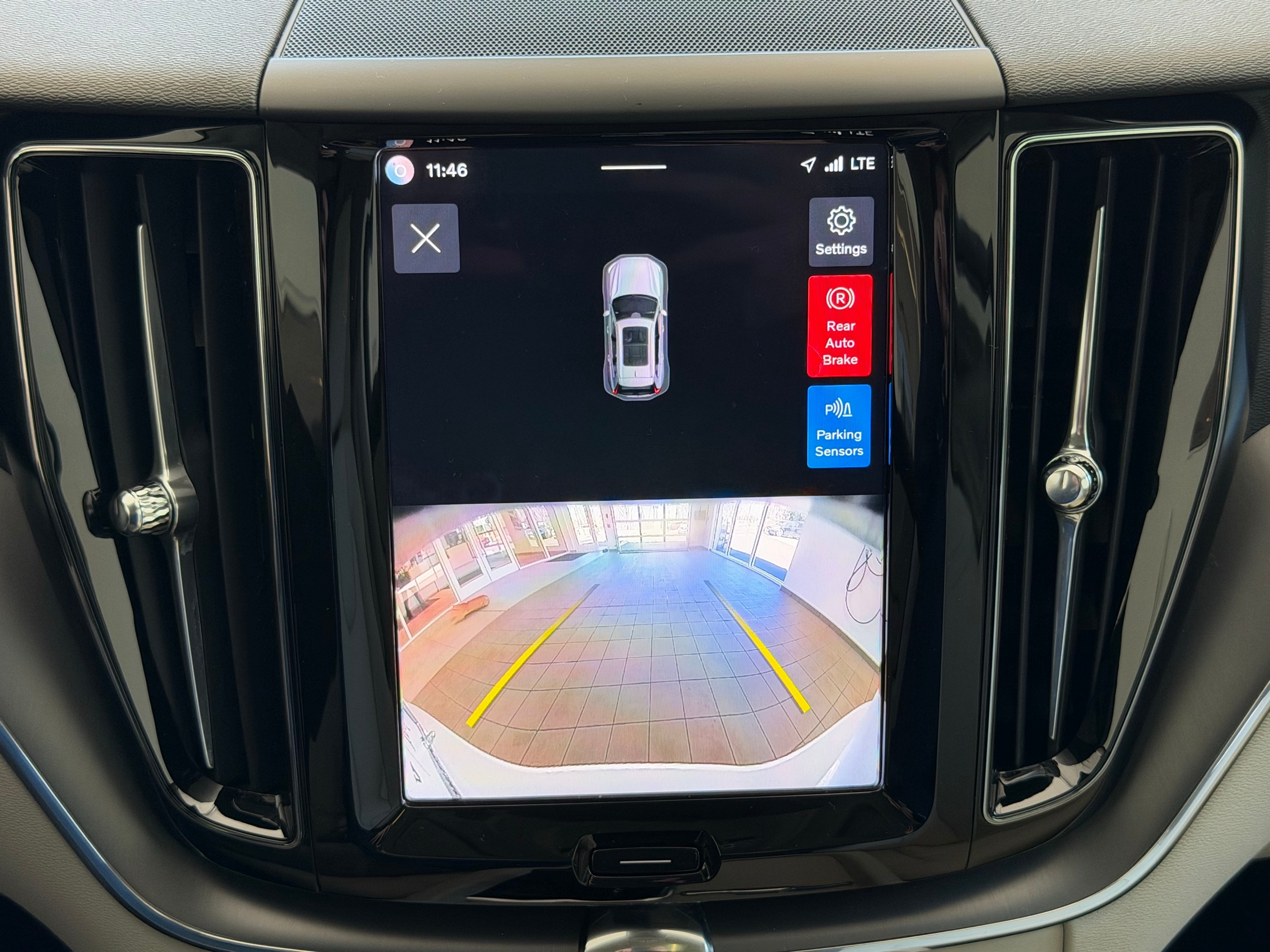 used 2025 Volvo XC60 car, priced at $43,500