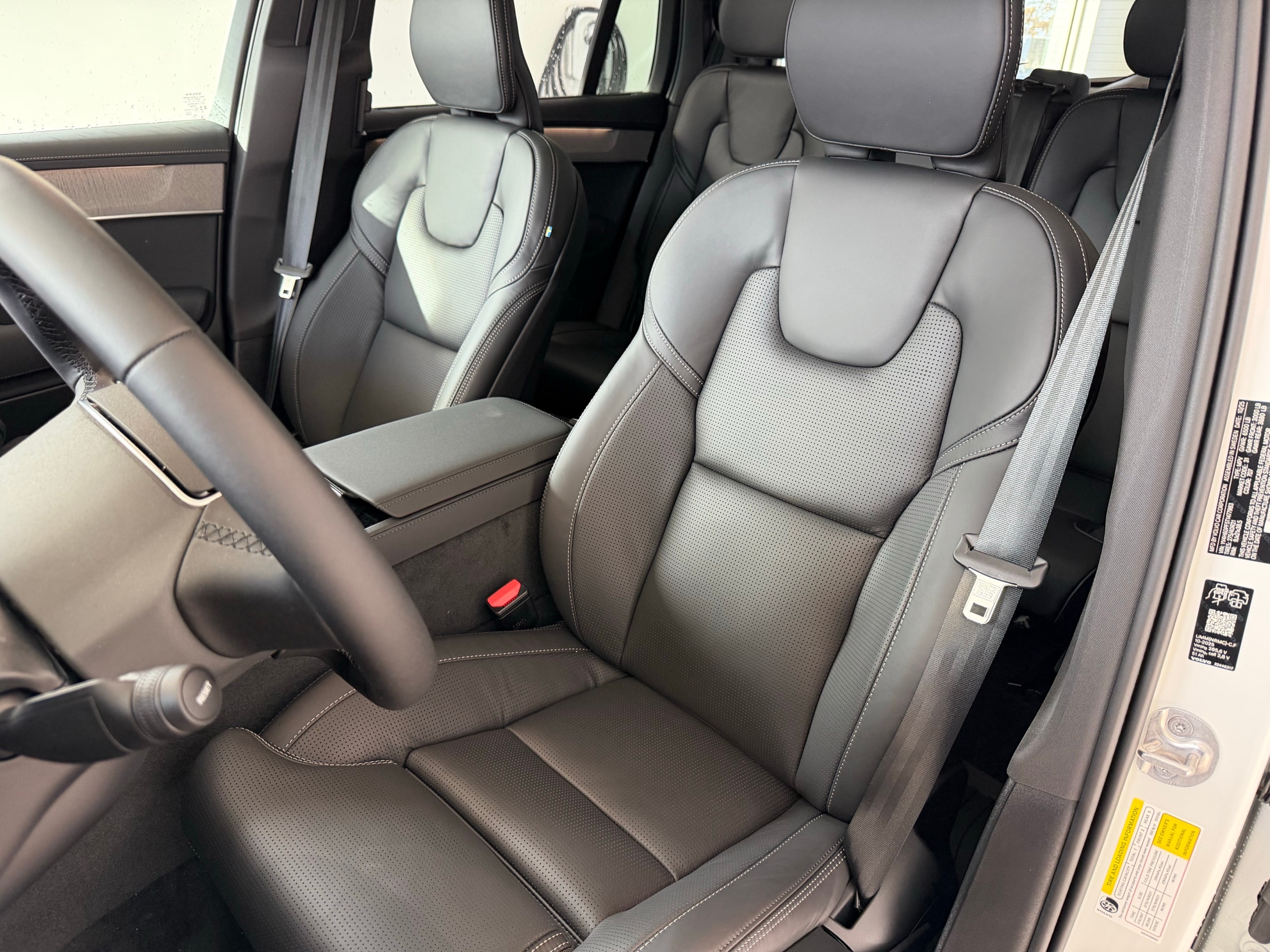 new 2026 Volvo XC90 plug-in hybrid car, priced at $86,000