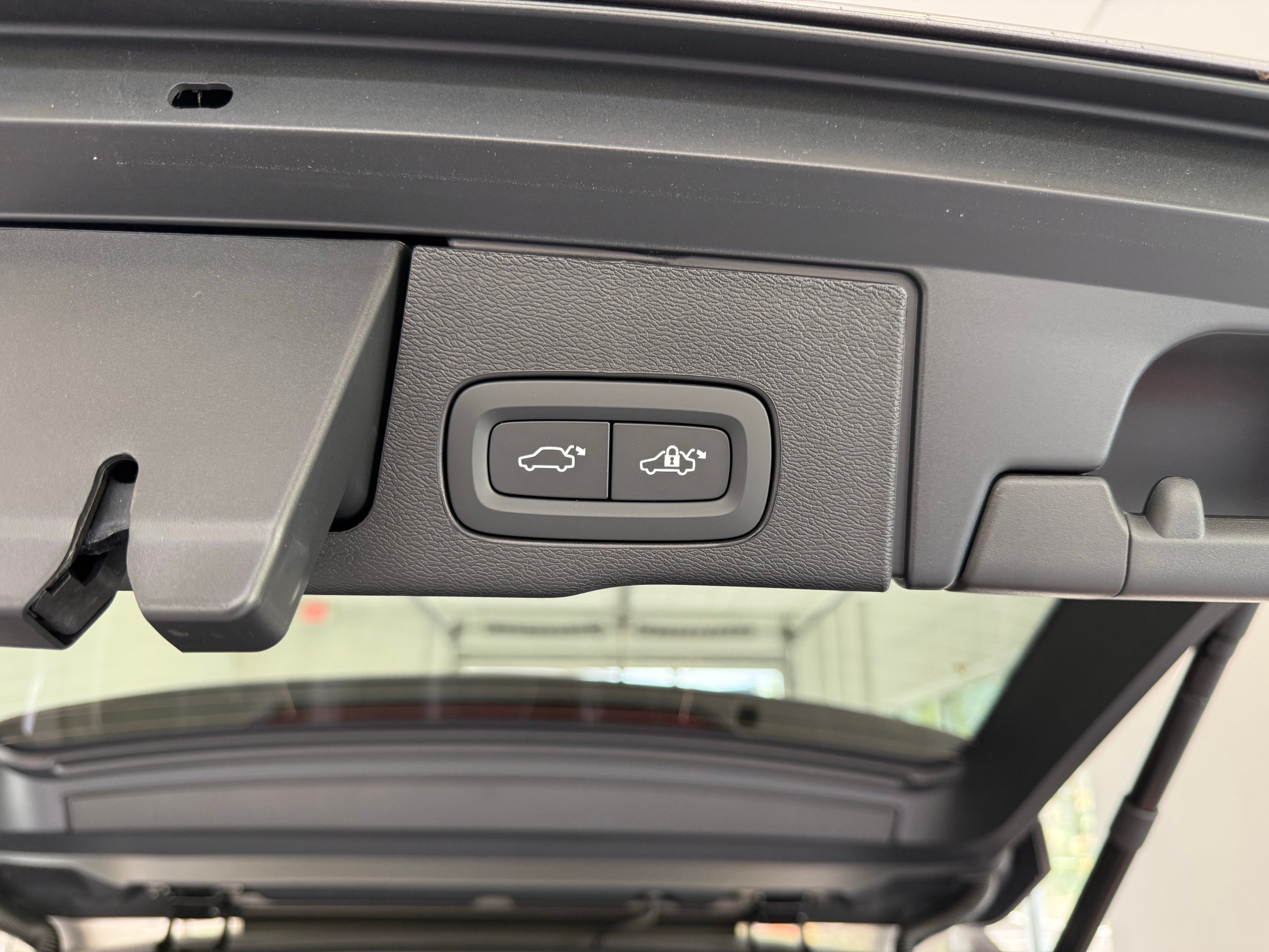 new 2026 Volvo XC60 car, priced at $57,985