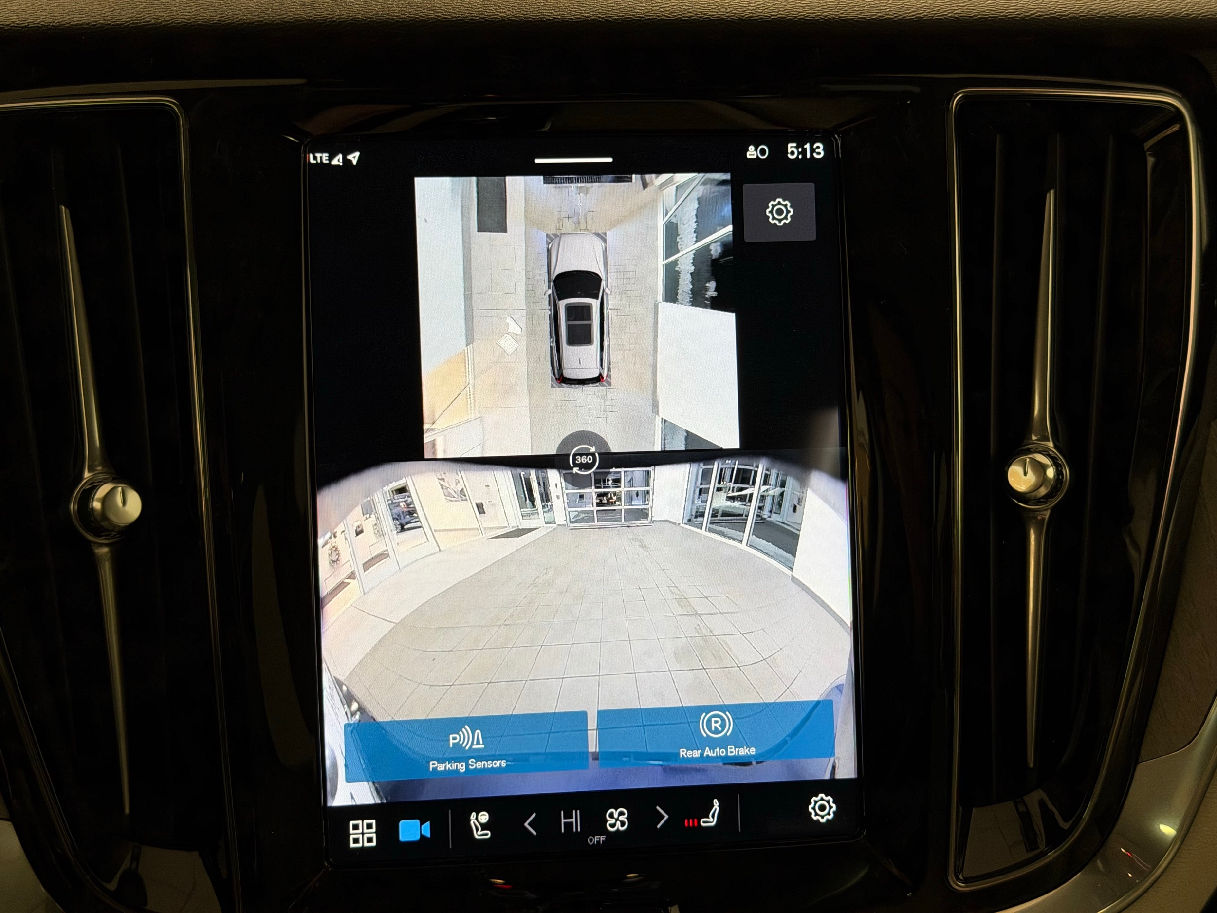 used 2025 Volvo V60 Cross Country car, priced at $41,500