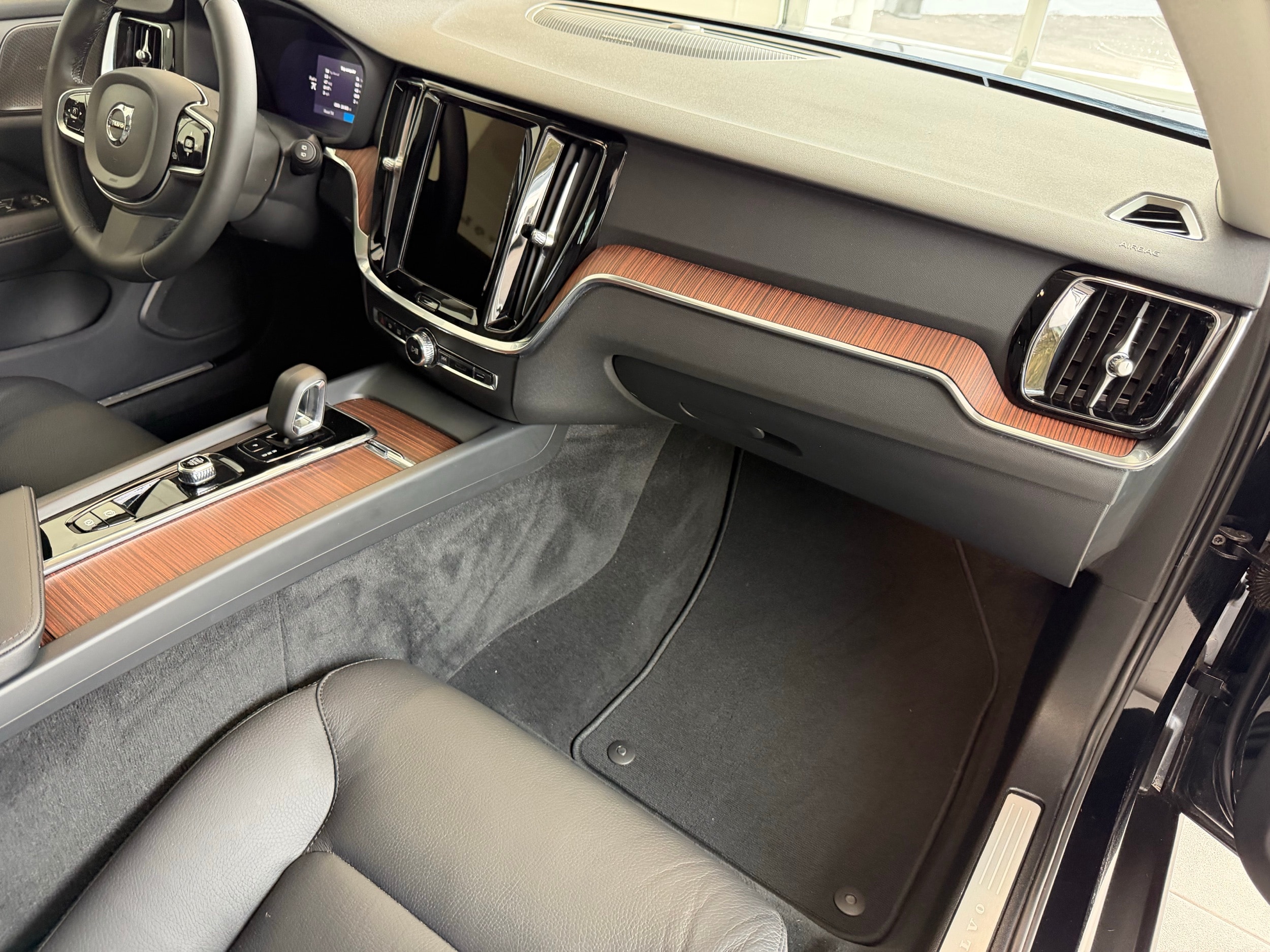 used 2024 Volvo V60 Cross Country car, priced at $39,200