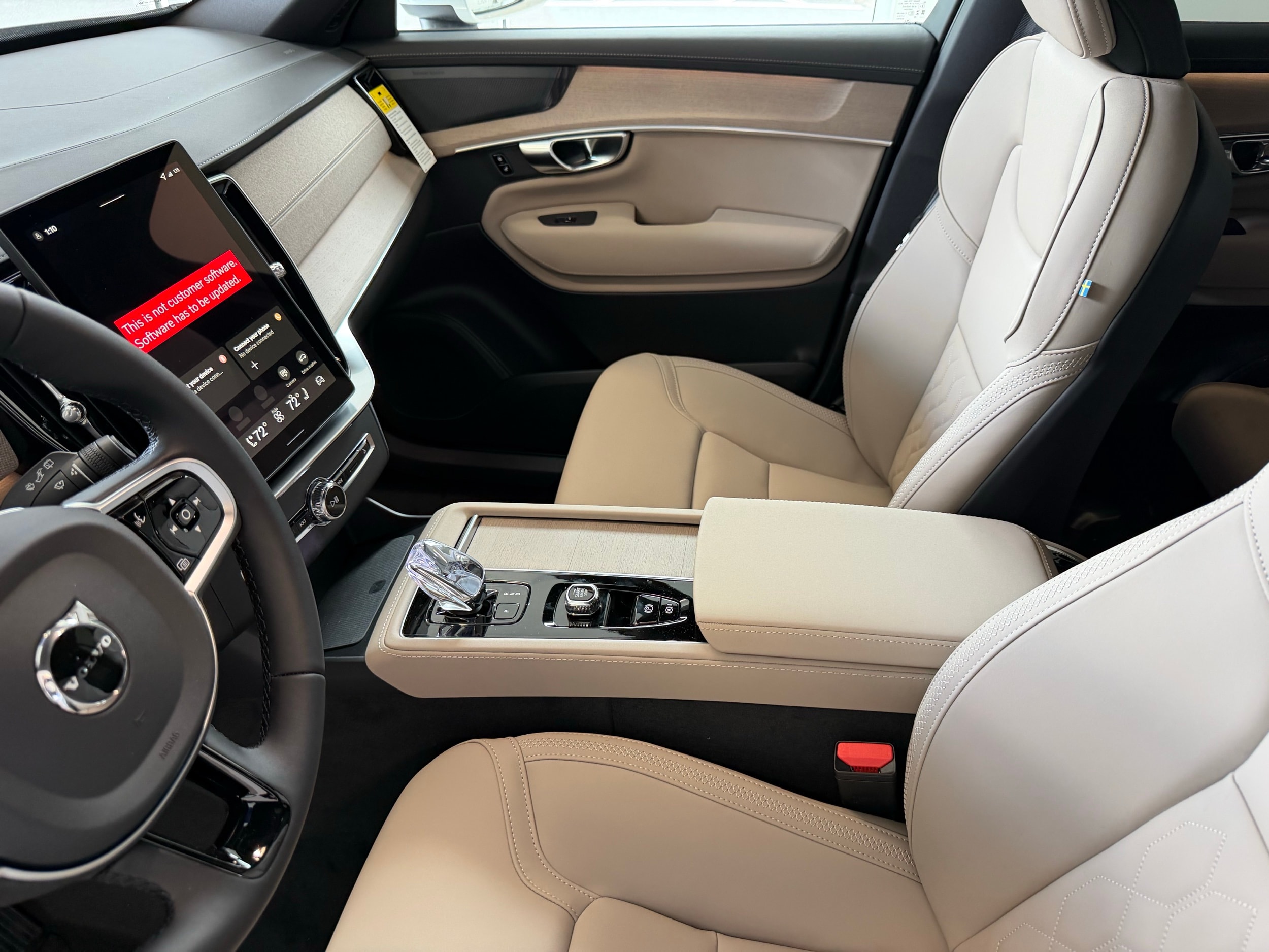 new 2026 Volvo XC90 plug-in hybrid car, priced at $84,180