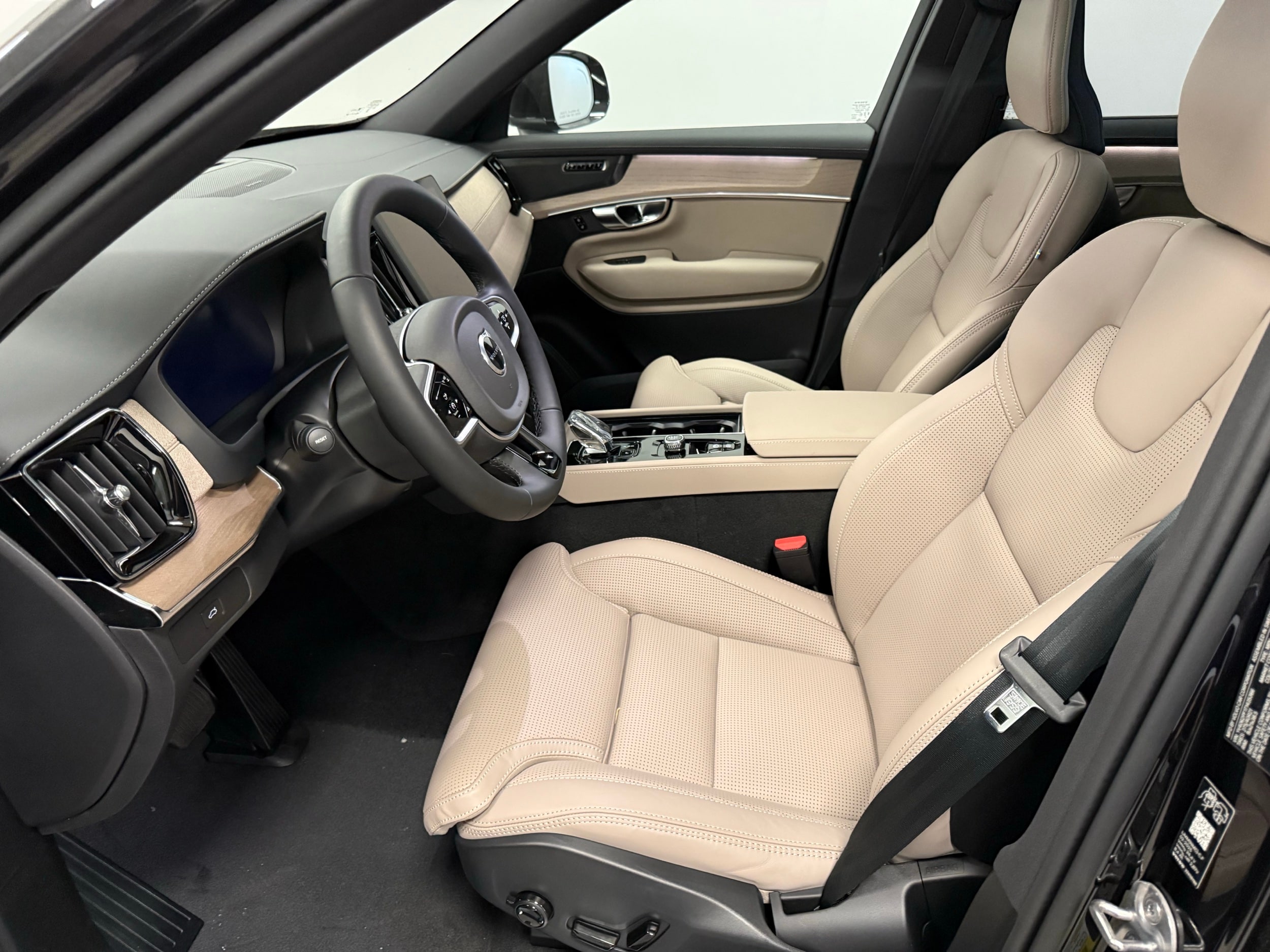 new 2026 Volvo XC90 car, priced at $75,950