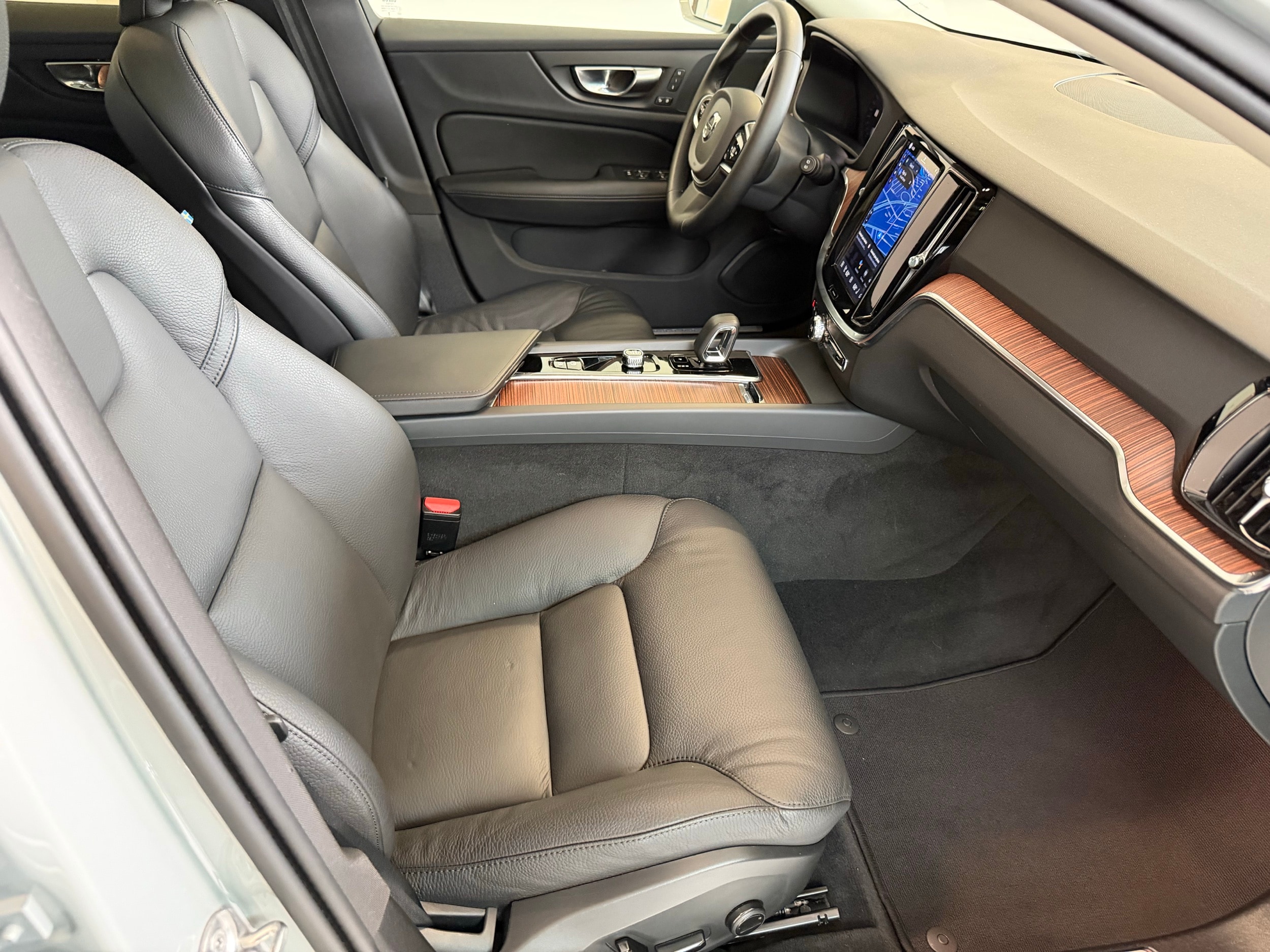 used 2025 Volvo V60 Cross Country car, priced at $43,500