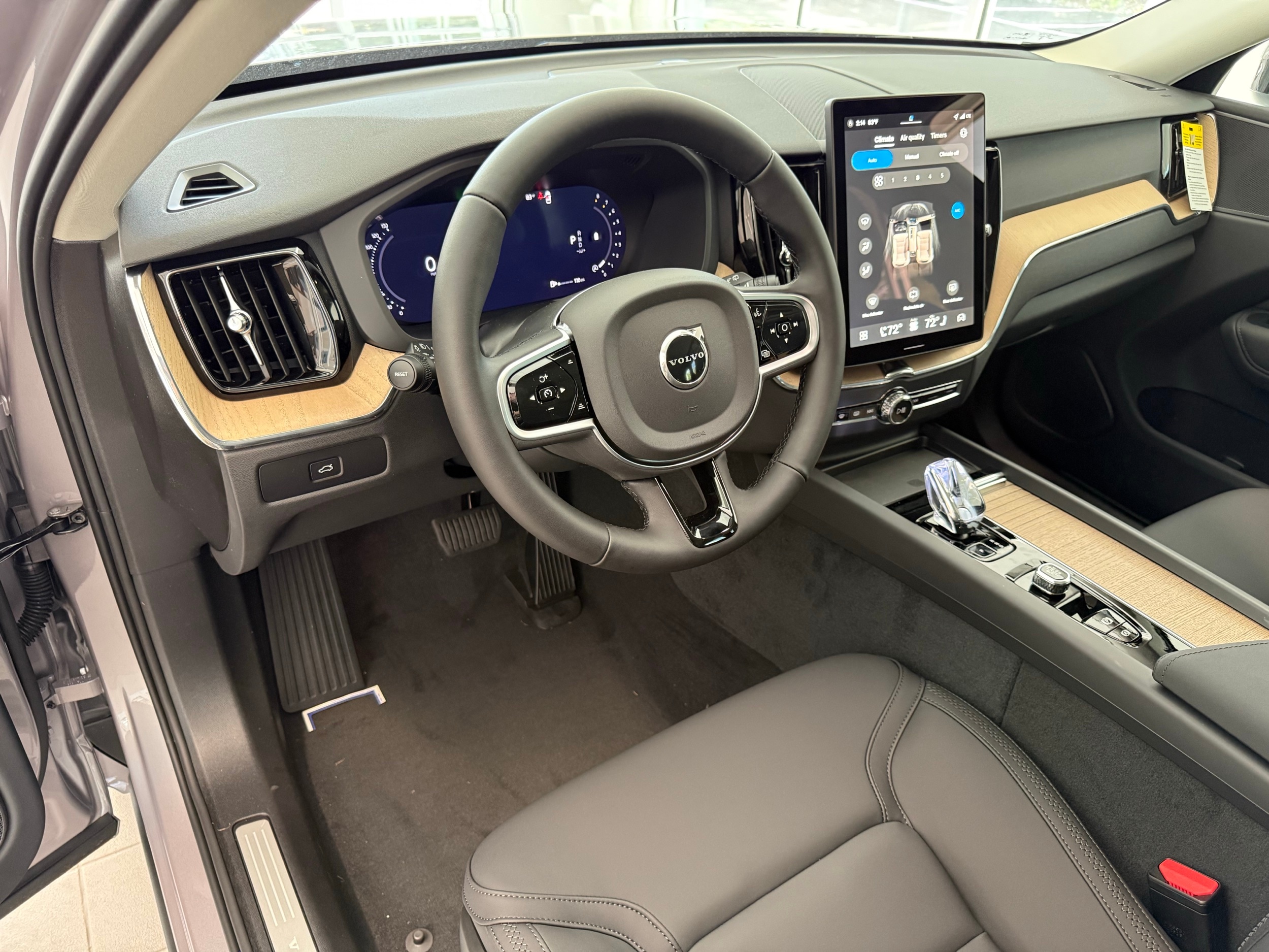 new 2026 Volvo XC60 car, priced at $57,985