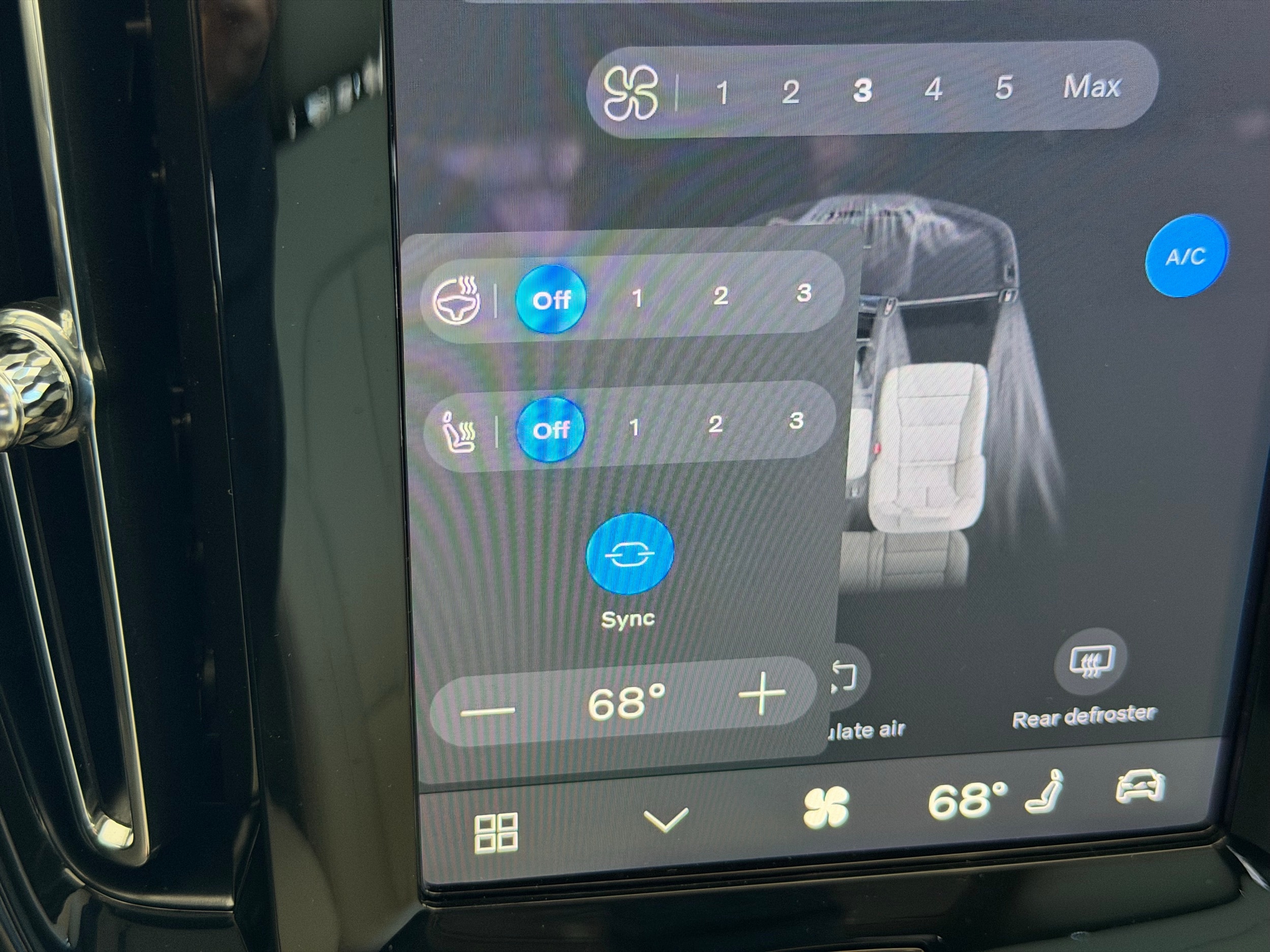 used 2025 Volvo XC40 car, priced at $38,500