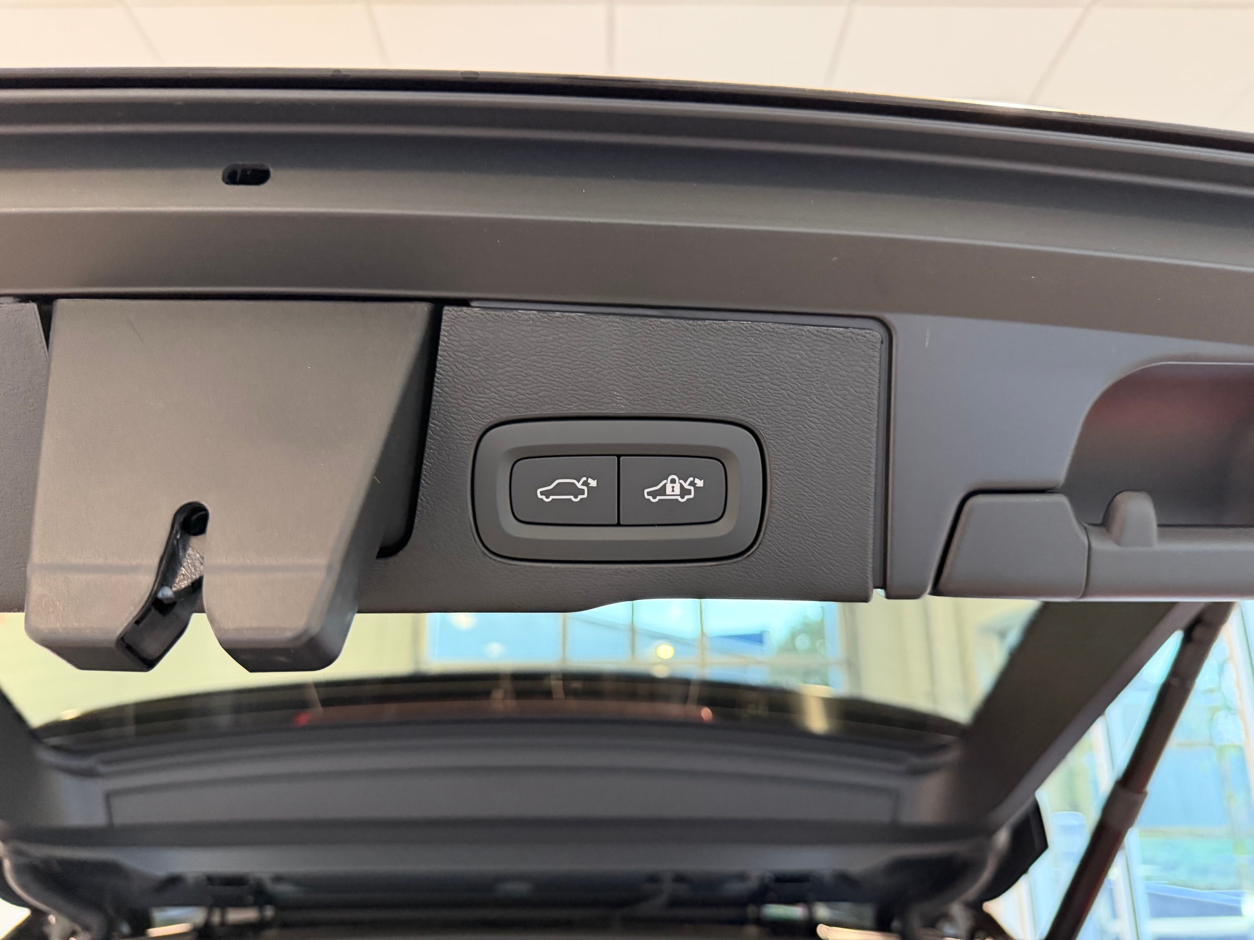 new 2026 Volvo XC60 car, priced at $57,985