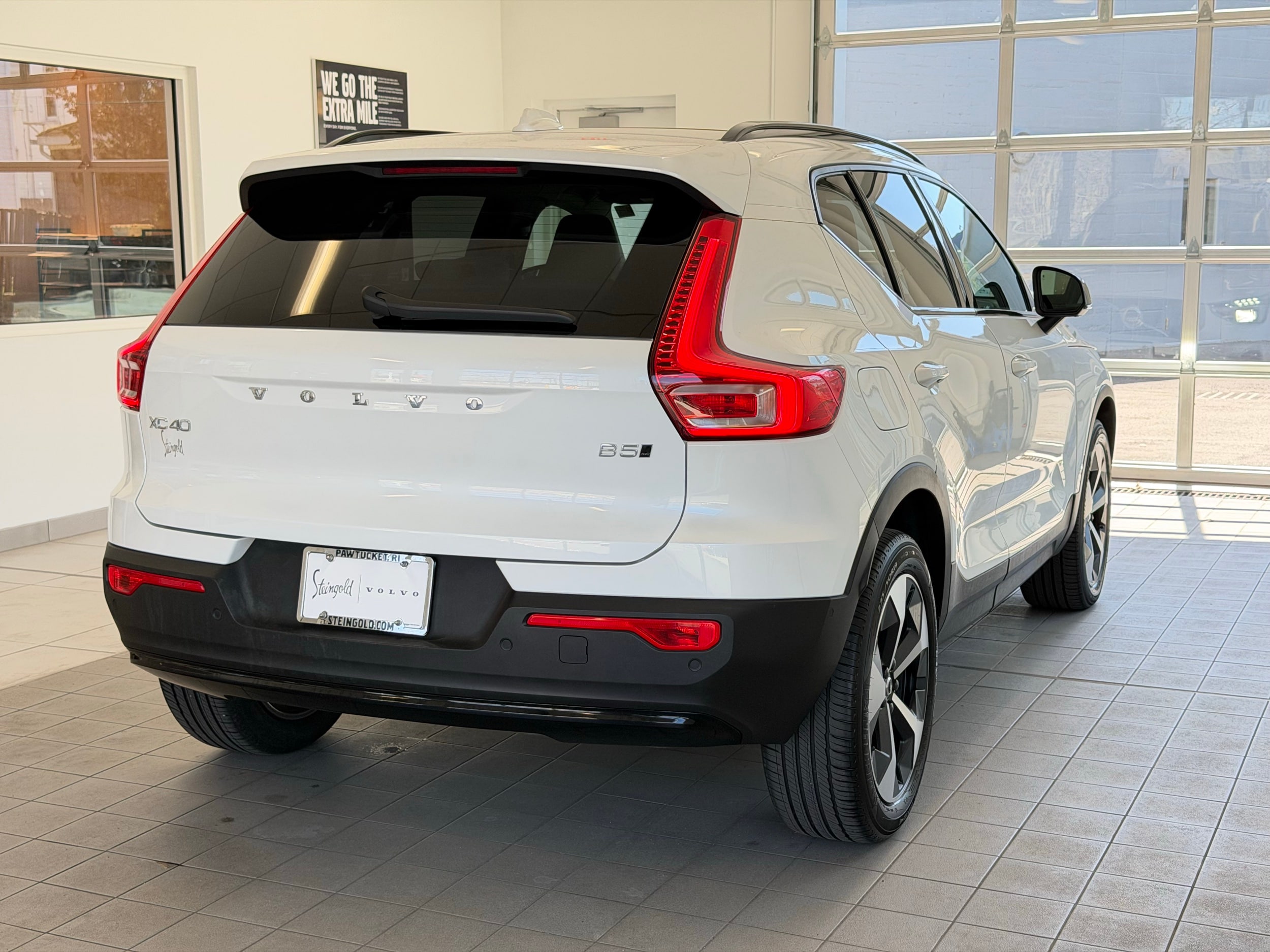 used 2025 Volvo XC40 car, priced at $38,500