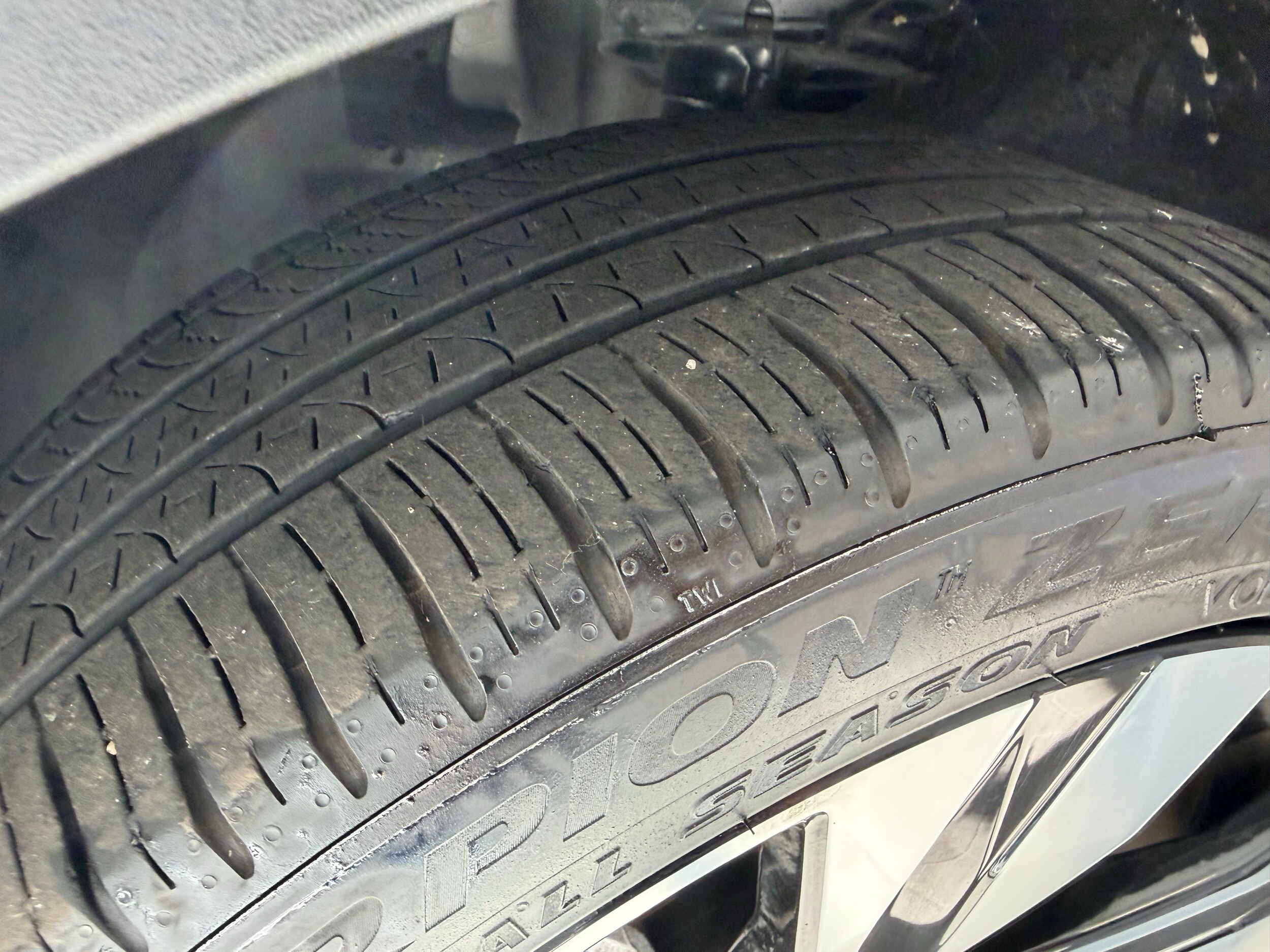 used 2023 Volvo XC40 car, priced at $31,500