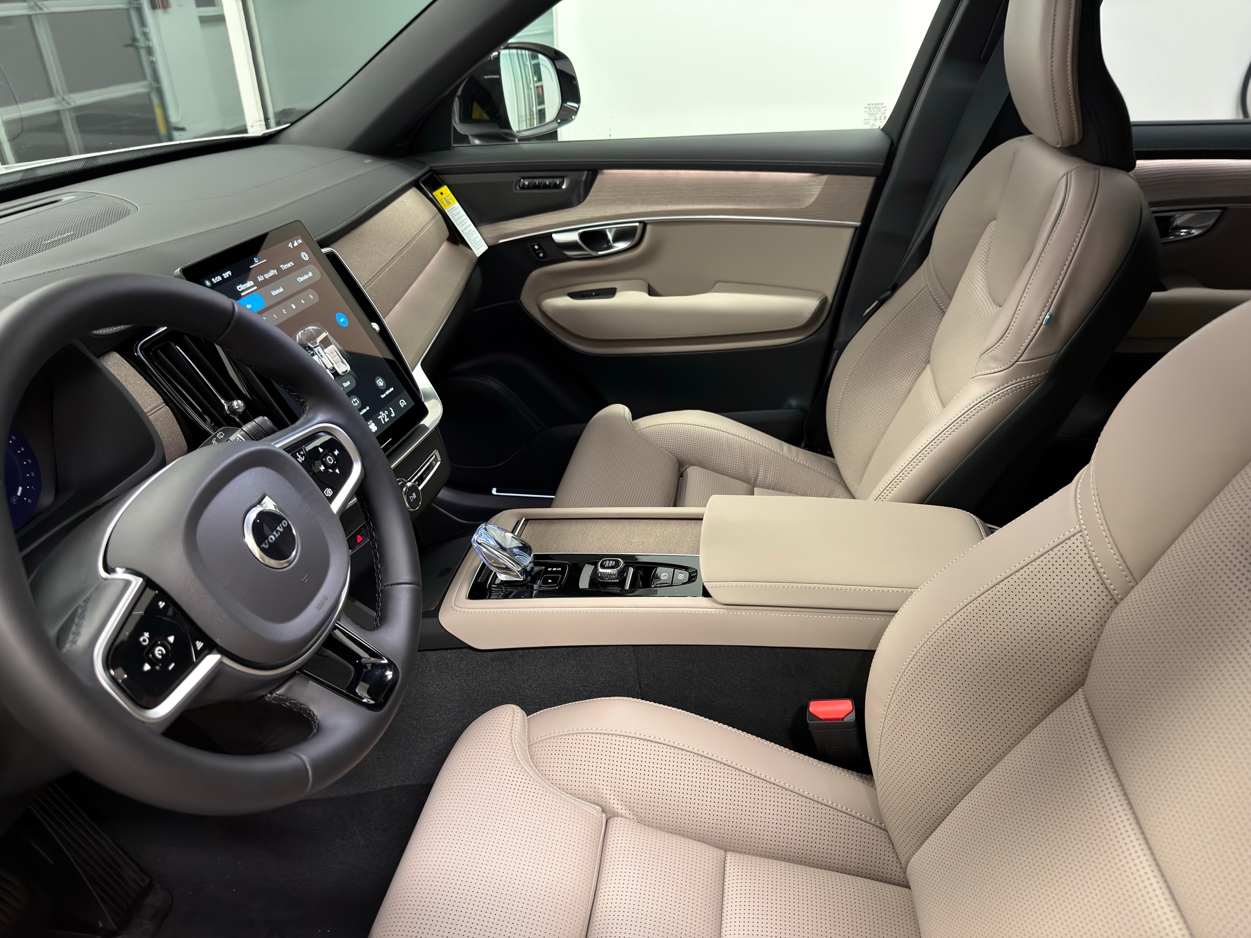 new 2026 Volvo XC90 car, priced at $77,330