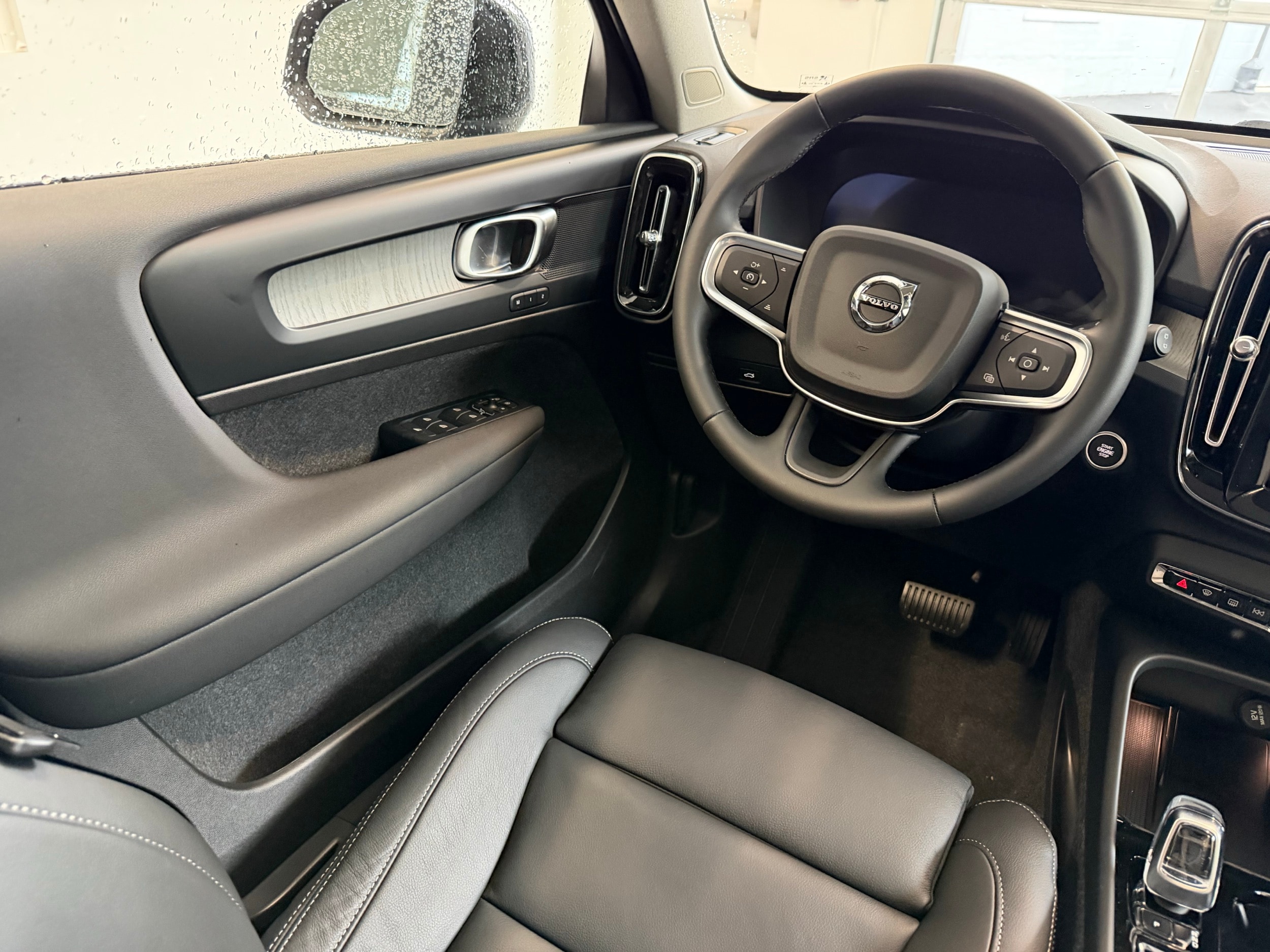 new 2026 Volvo XC40 car, priced at $50,150