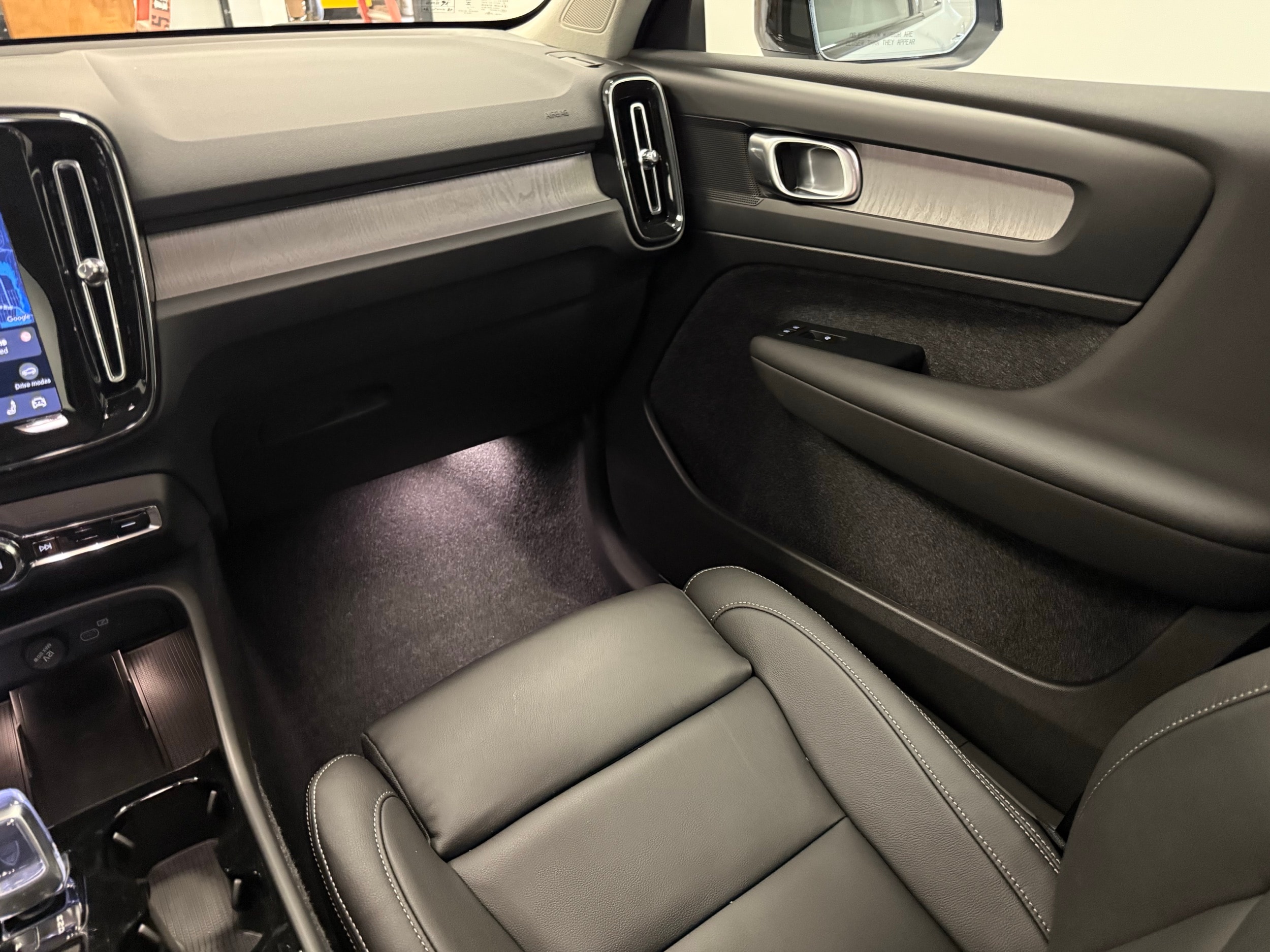 new 2026 Volvo XC40 car, priced at $50,150