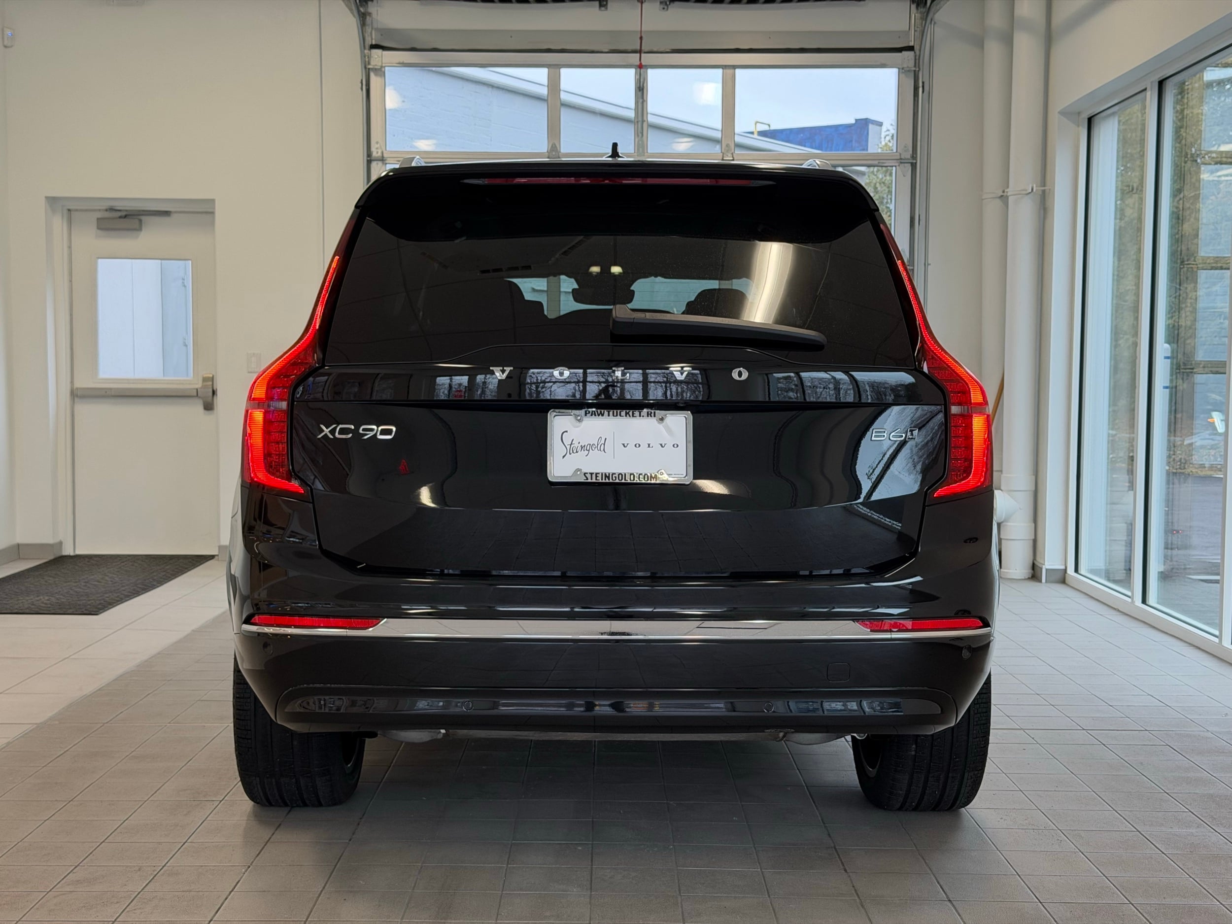 used 2025 Volvo XC90 car, priced at $57,500