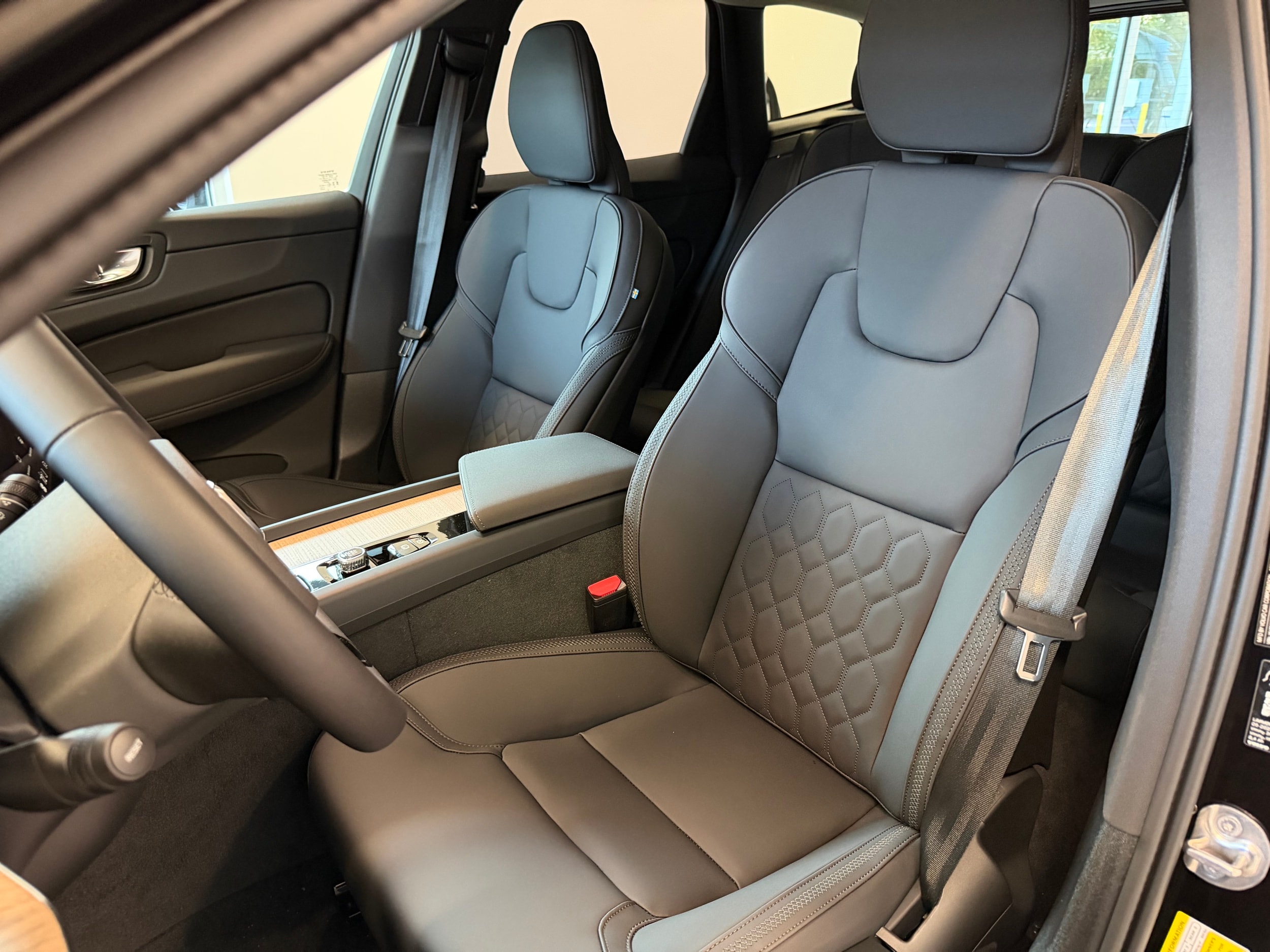 new 2026 Volvo XC60 car, priced at $57,985