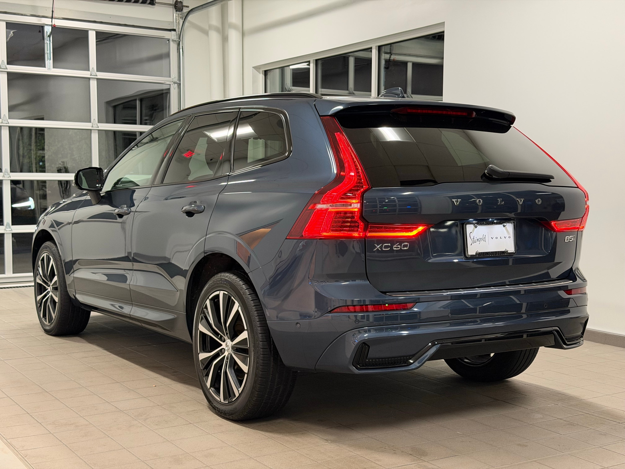 used 2023 Volvo XC60 car, priced at $39,500