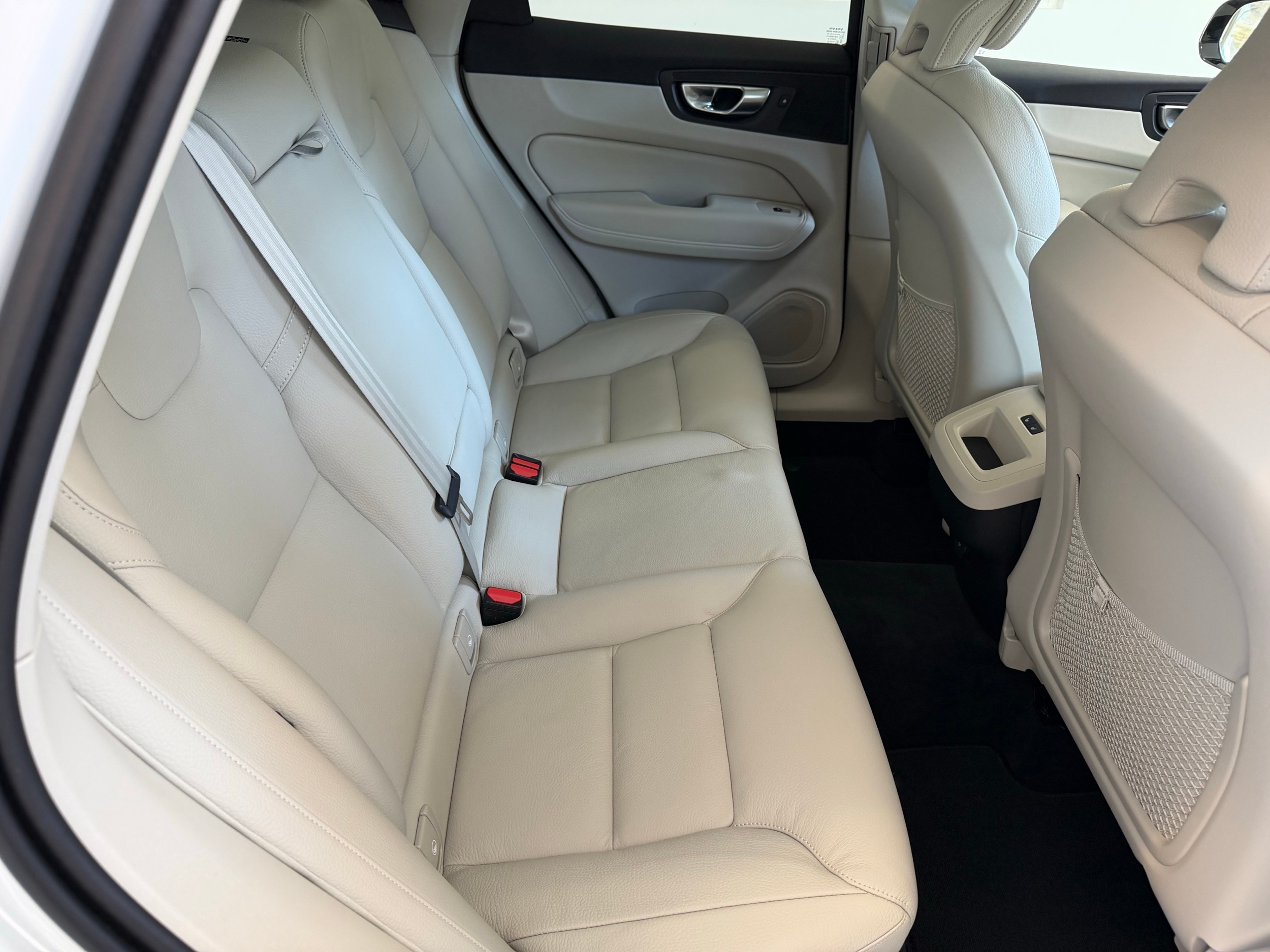 used 2025 Volvo XC60 car, priced at $43,500