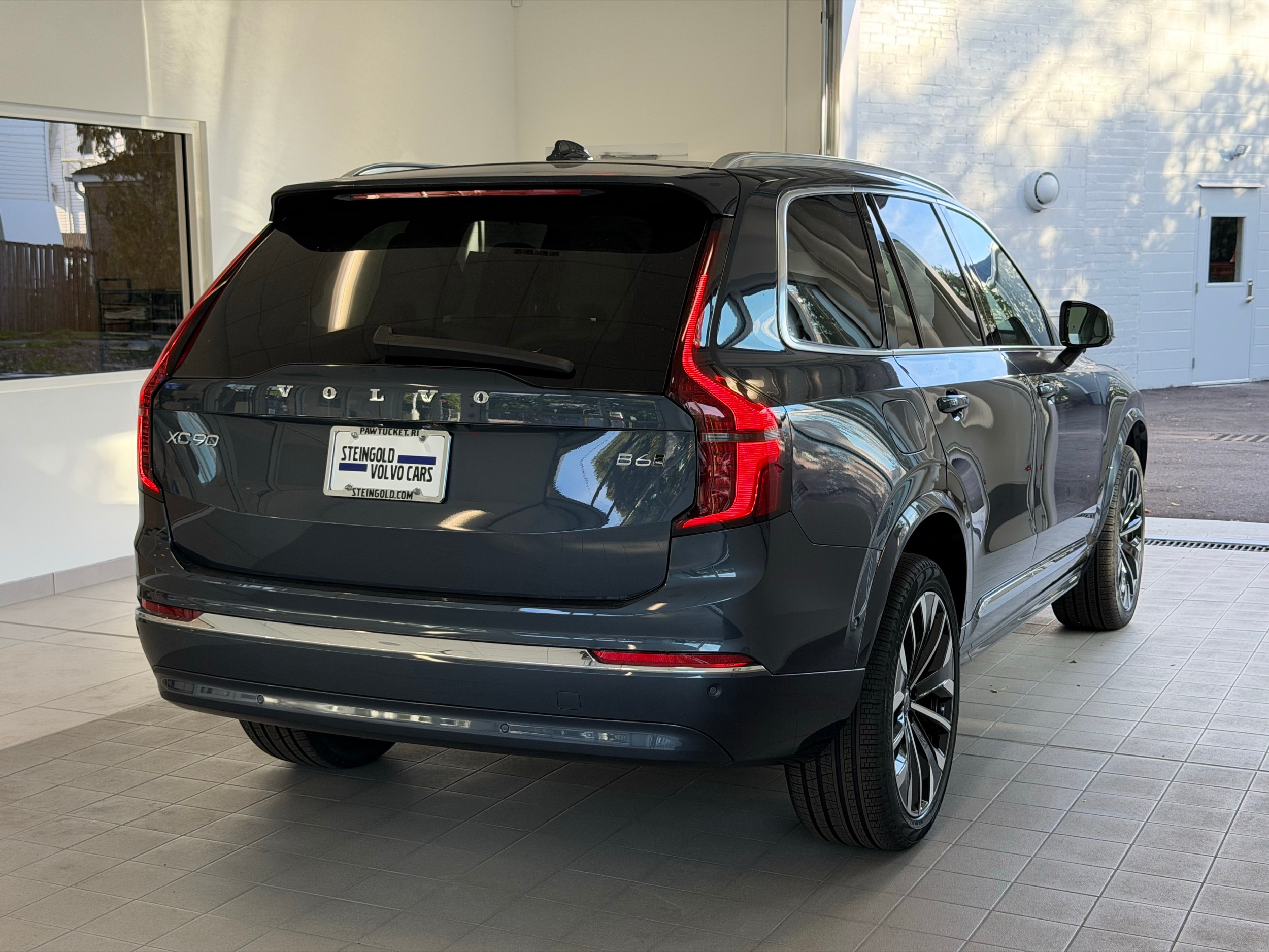 new 2026 Volvo XC90 car, priced at $75,155