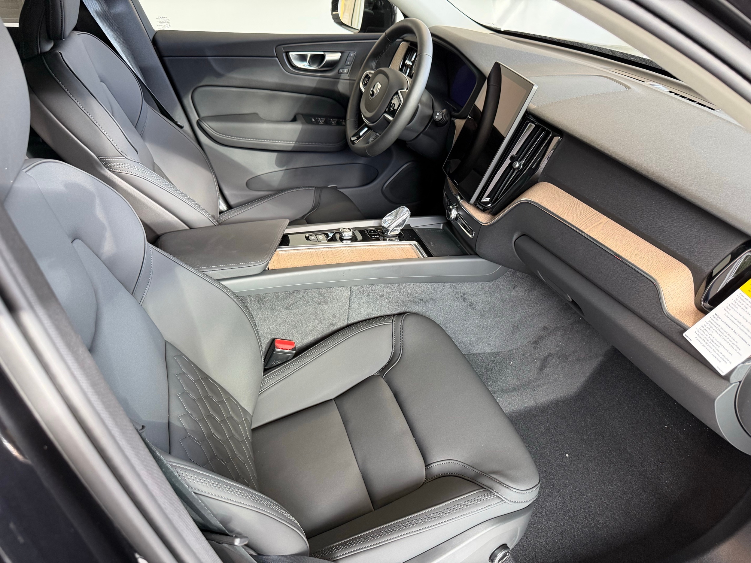 new 2026 Volvo XC60 car, priced at $57,985