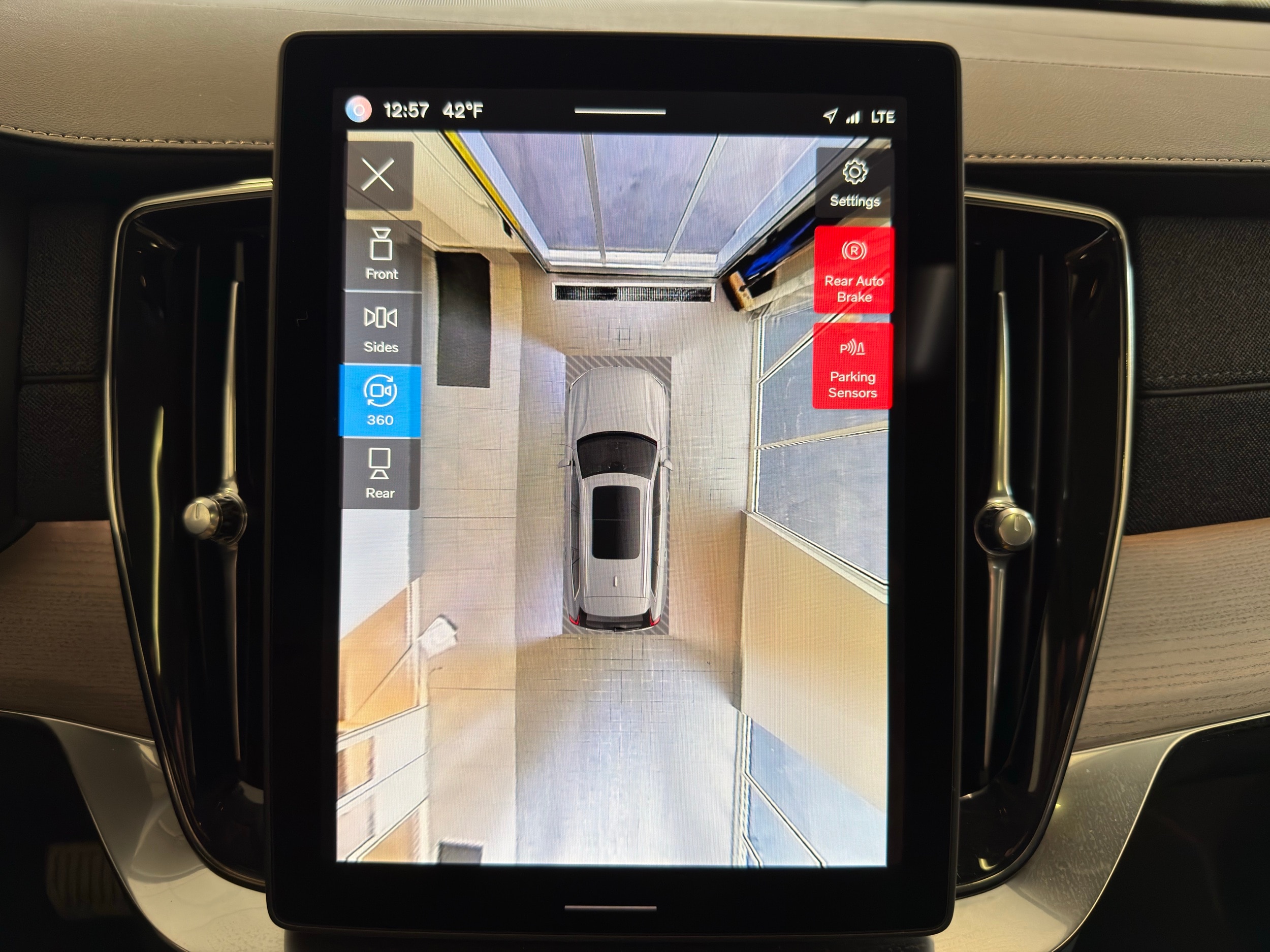 used 2025 Volvo XC90 car, priced at $57,500