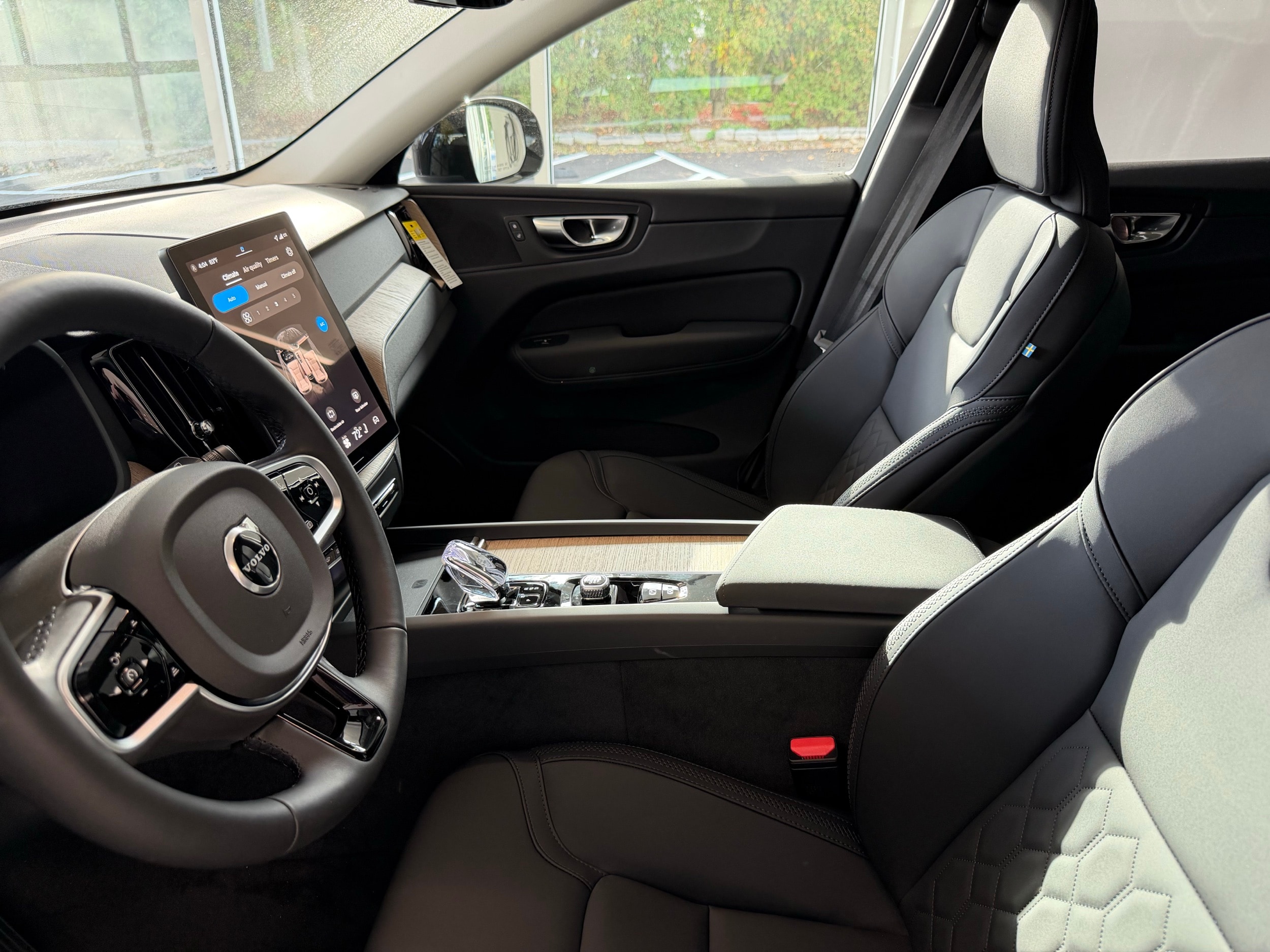 new 2026 Volvo XC60 car, priced at $57,985