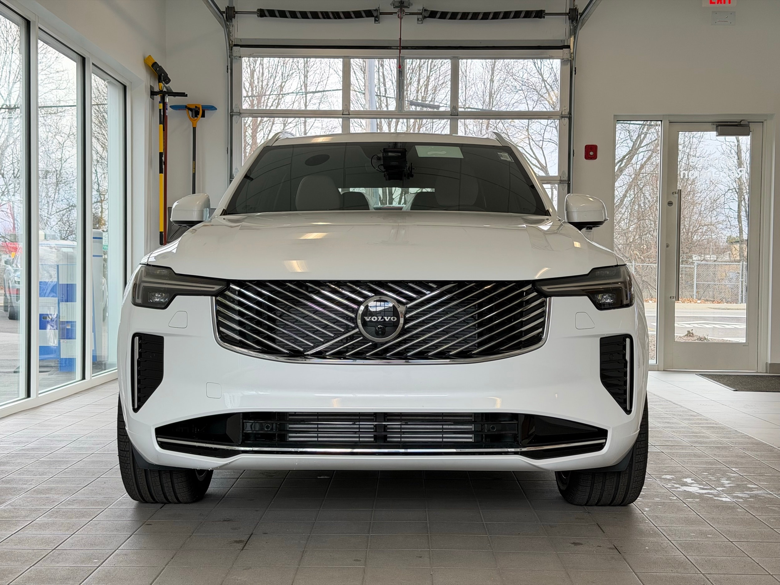 new 2026 Volvo XC90 plug-in hybrid car, priced at $84,180