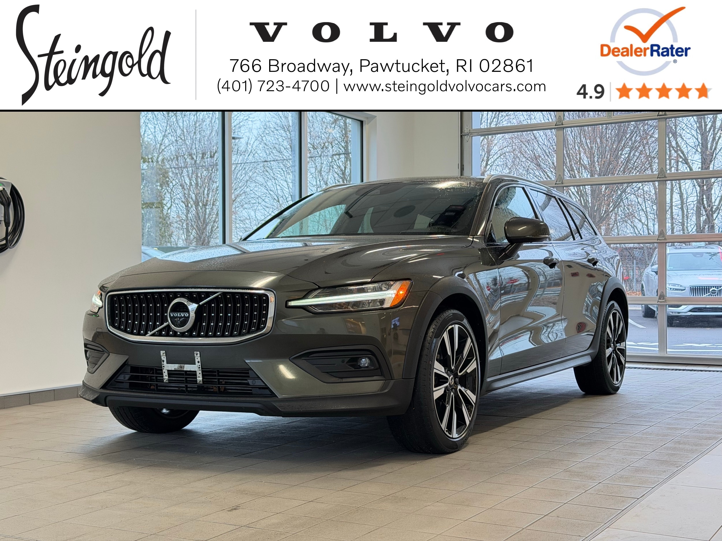 2021 Volvo V60 Cross Country Base's photo