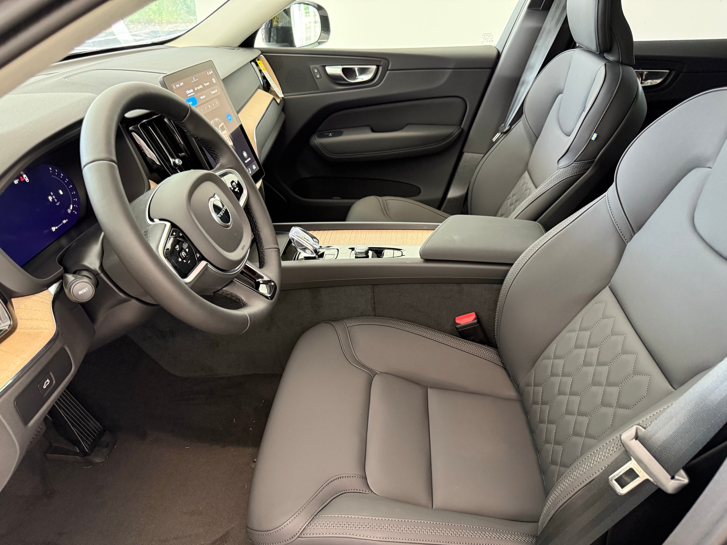 new 2026 Volvo XC60 car, priced at $57,985