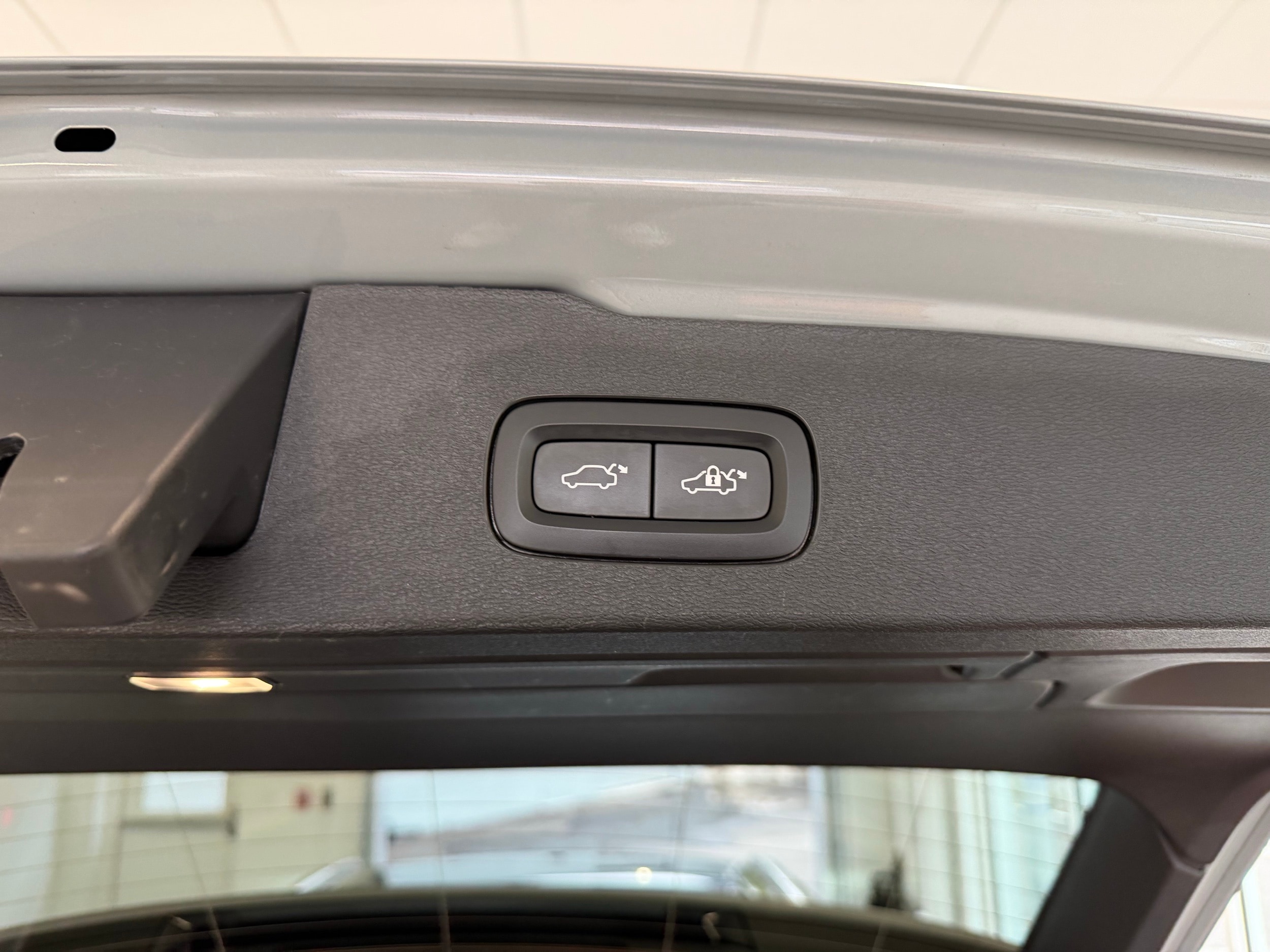 used 2025 Volvo V60 Cross Country car, priced at $43,500