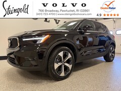 2025 Volvo XC40 B5 AWD Plus Bright Theme SUV