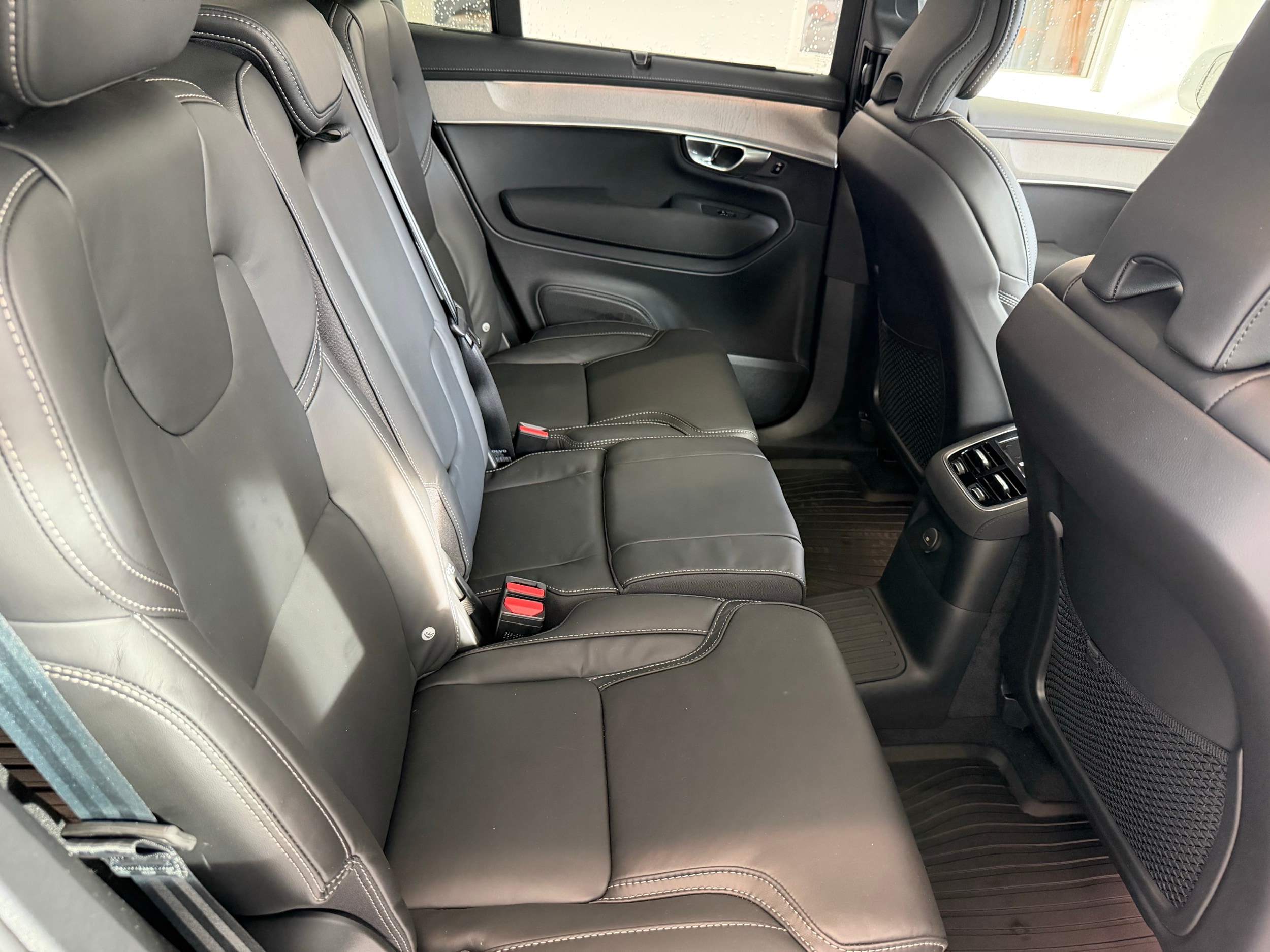 new 2026 Volvo XC90 plug-in hybrid car, priced at $86,000