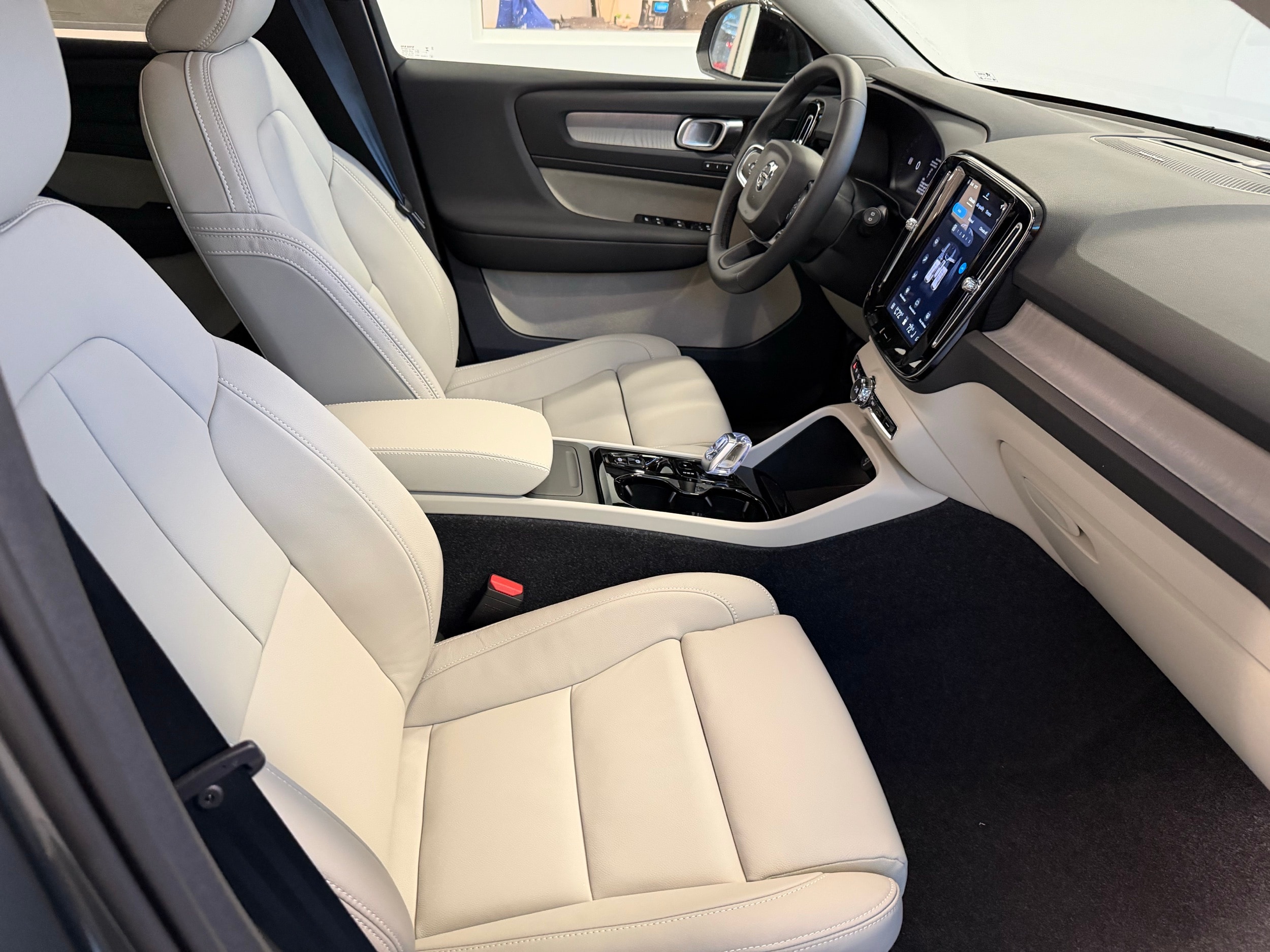 new 2026 Volvo XC40 car, priced at $53,750