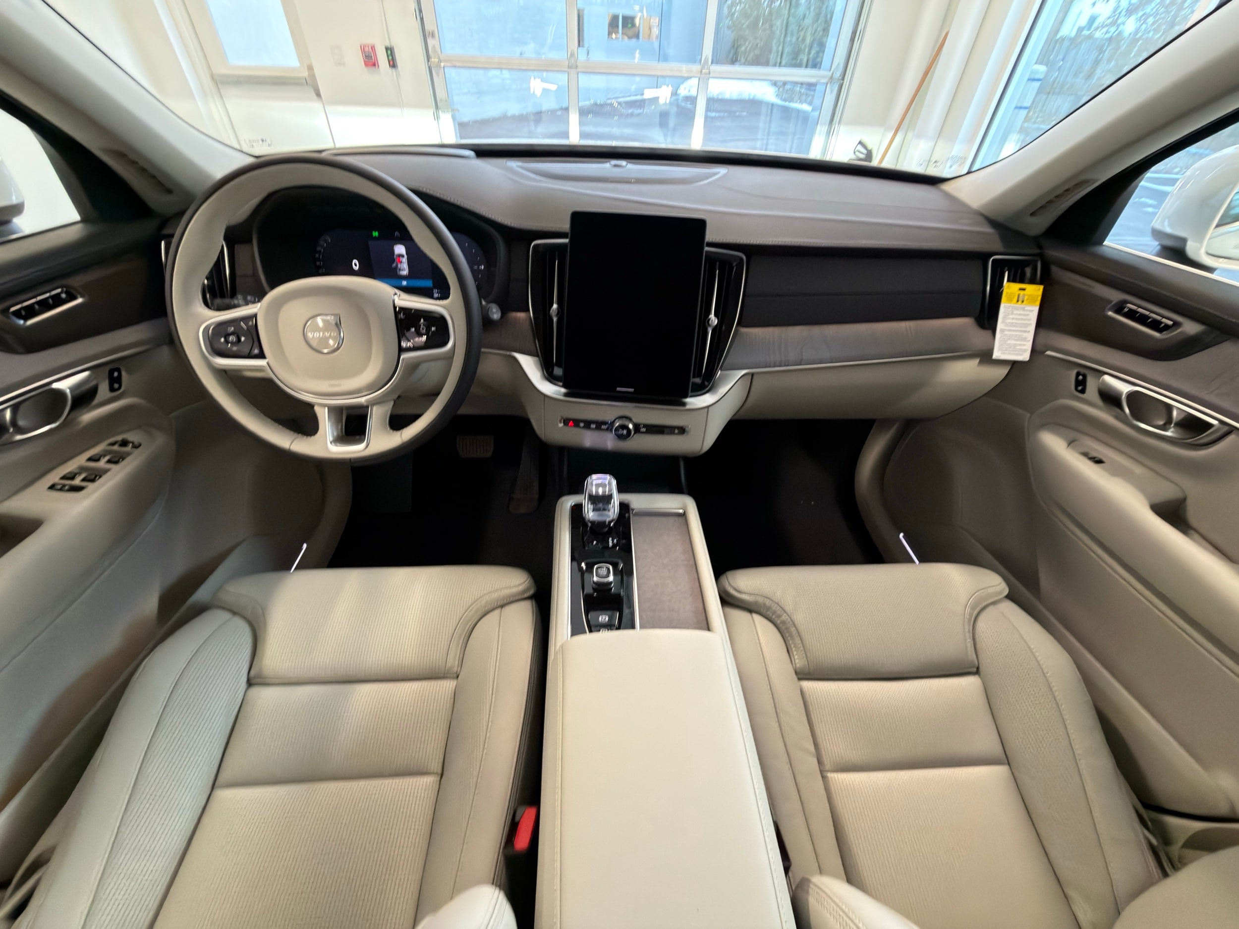 new 2026 Volvo XC90 plug-in hybrid car, priced at $85,625