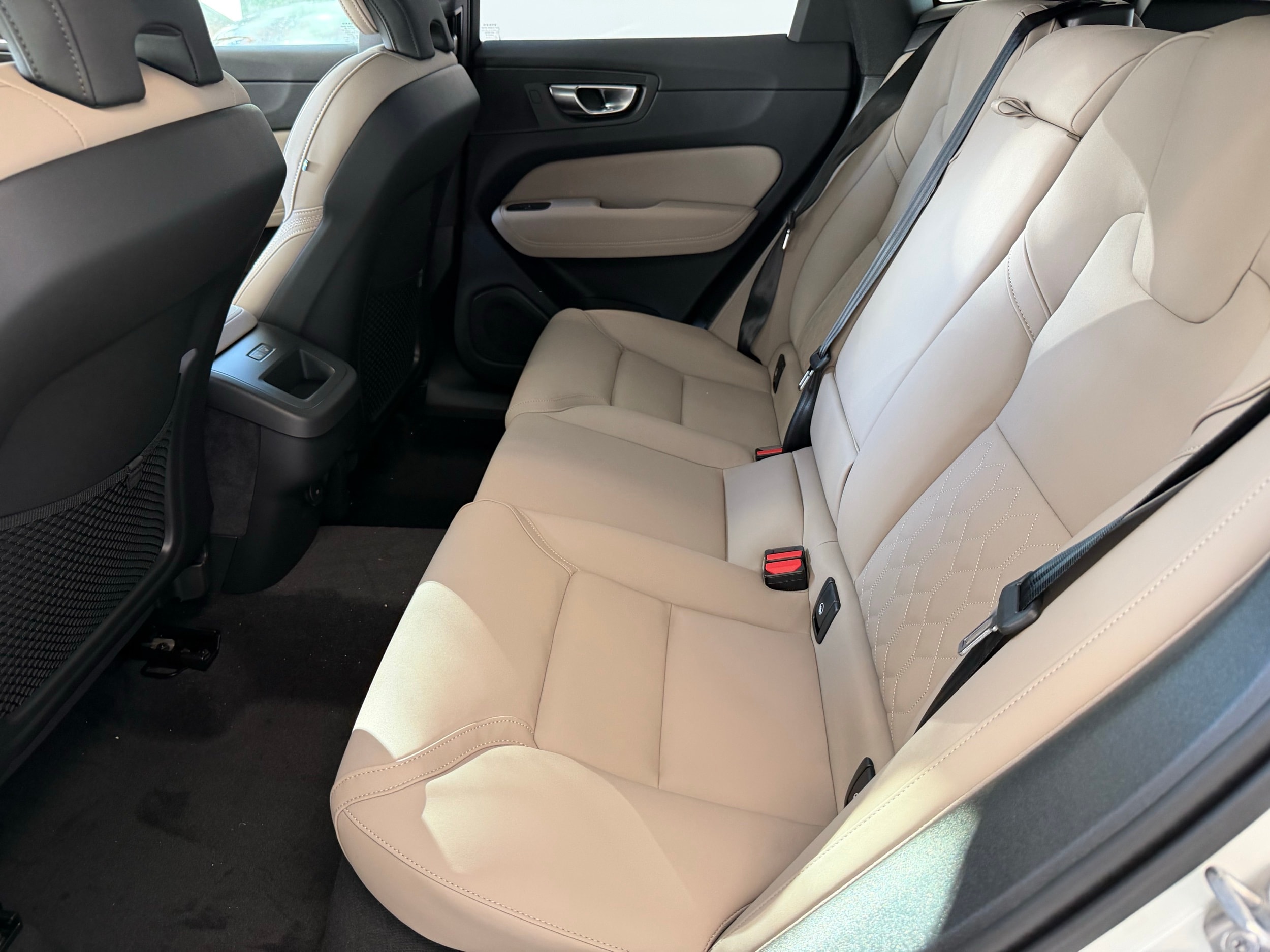 new 2026 Volvo XC60 car, priced at $57,985