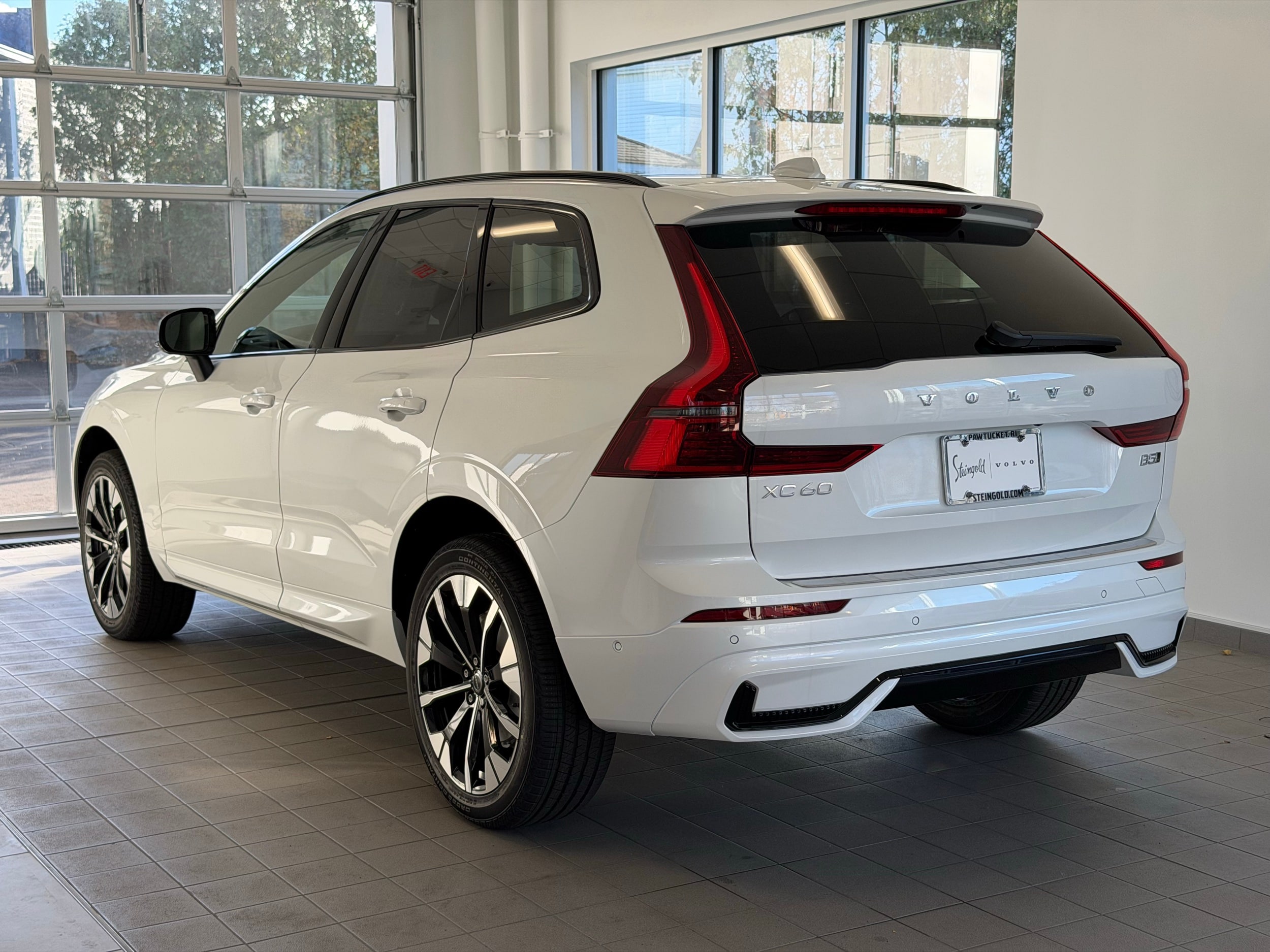 new 2026 Volvo XC60 car, priced at $57,985