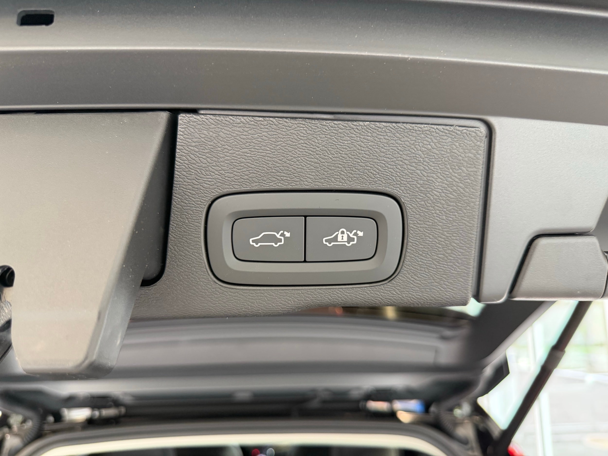 new 2026 Volvo XC60 car, priced at $57,985