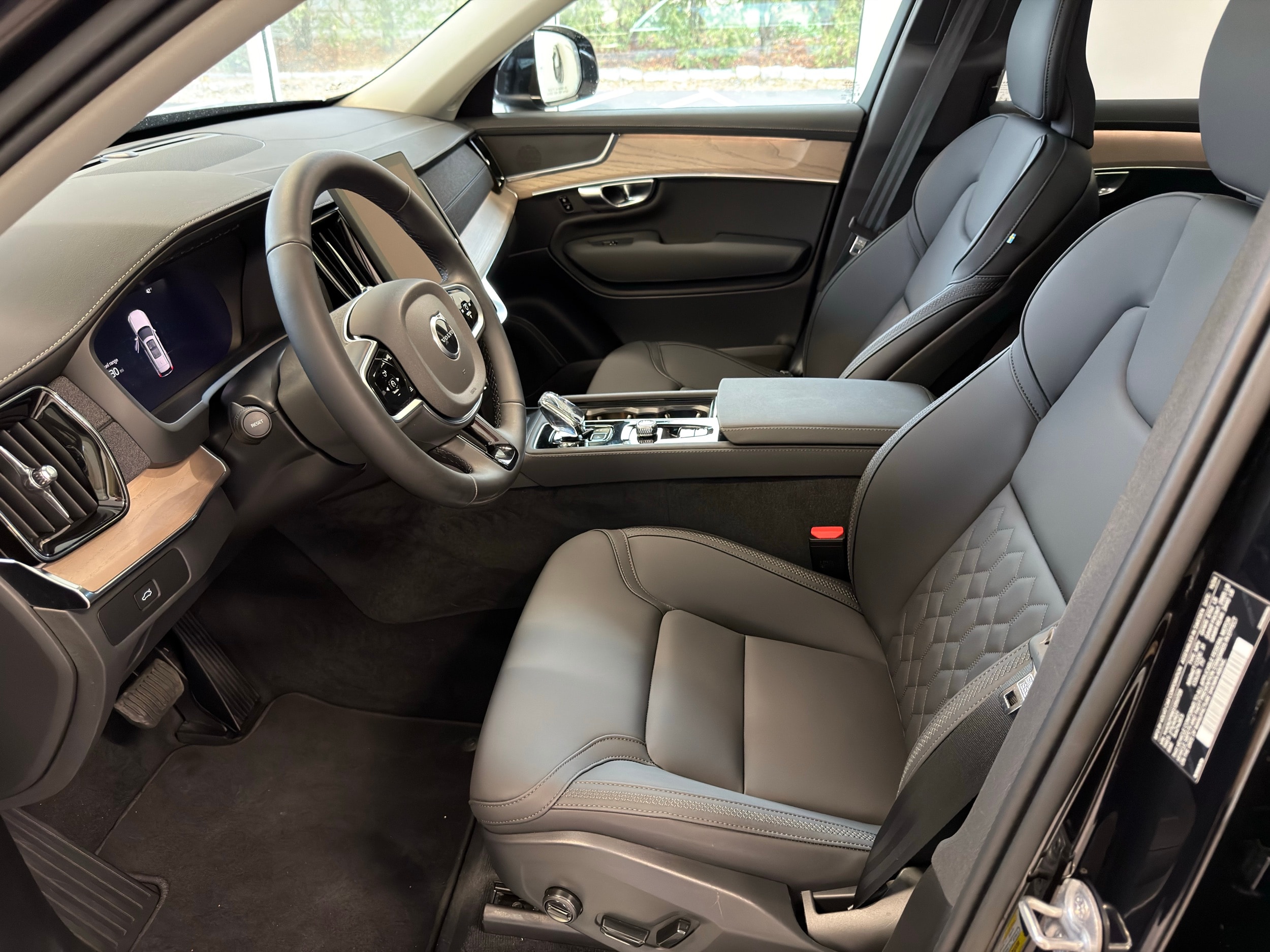 used 2025 Volvo XC90 car, priced at $57,500