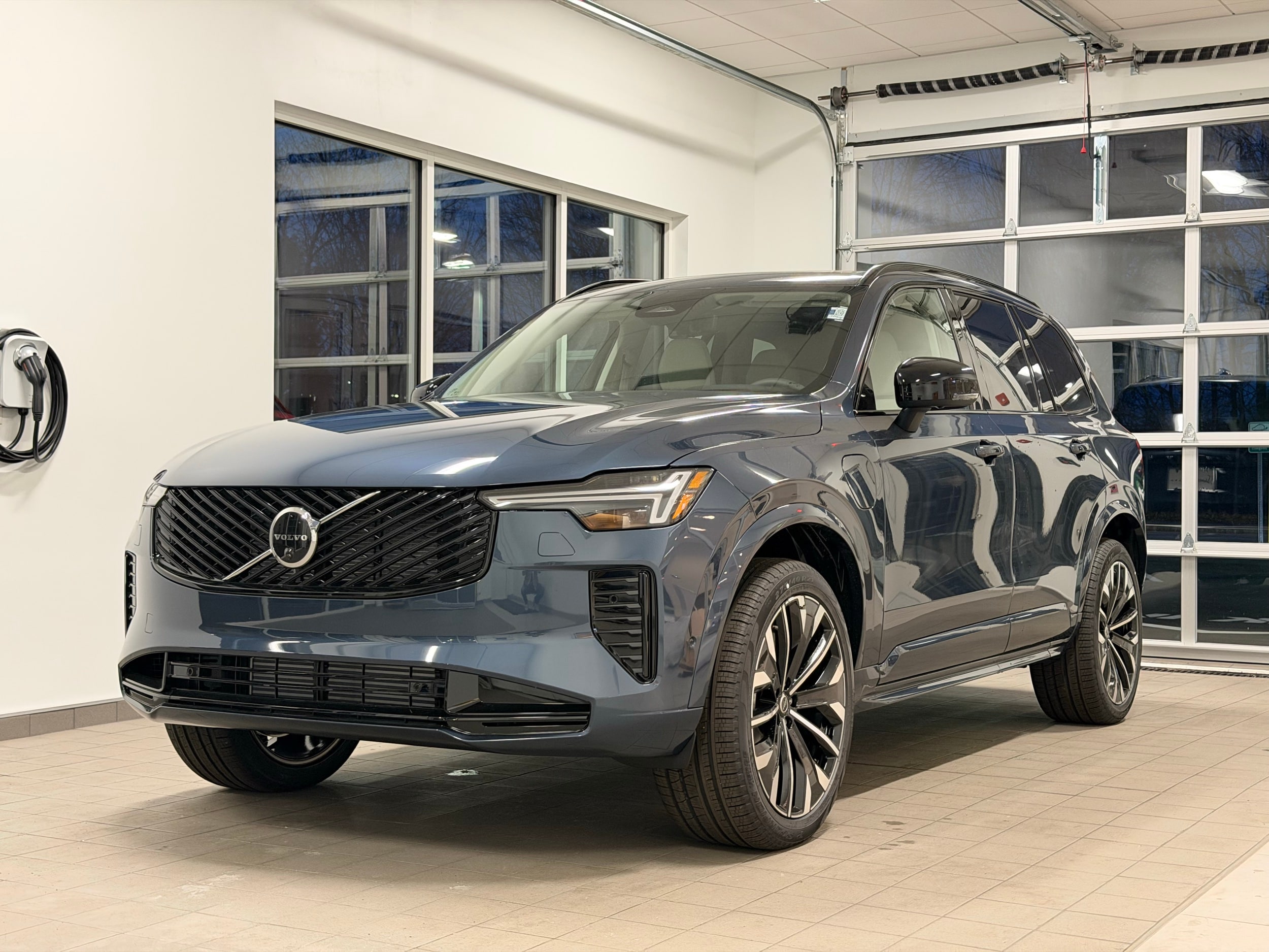 new 2026 Volvo XC90 plug-in hybrid car, priced at $86,200
