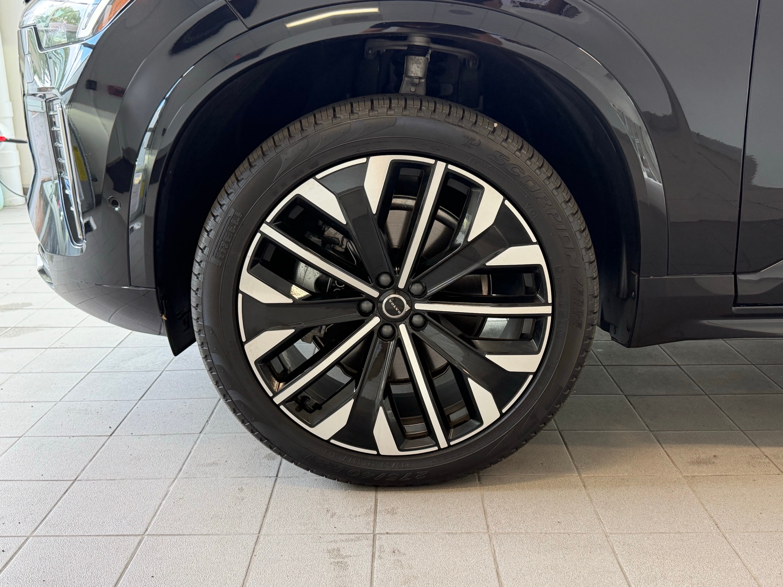 2026 Volvo XC90 Ultra - Photo 8