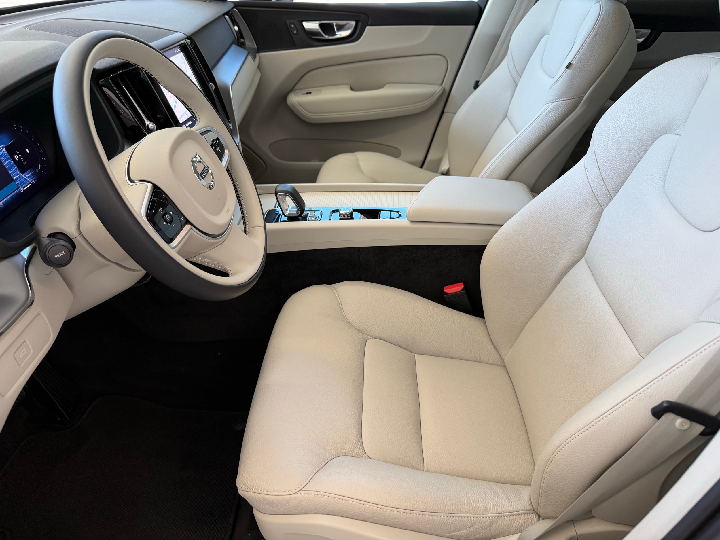 used 2025 Volvo XC60 car, priced at $43,500