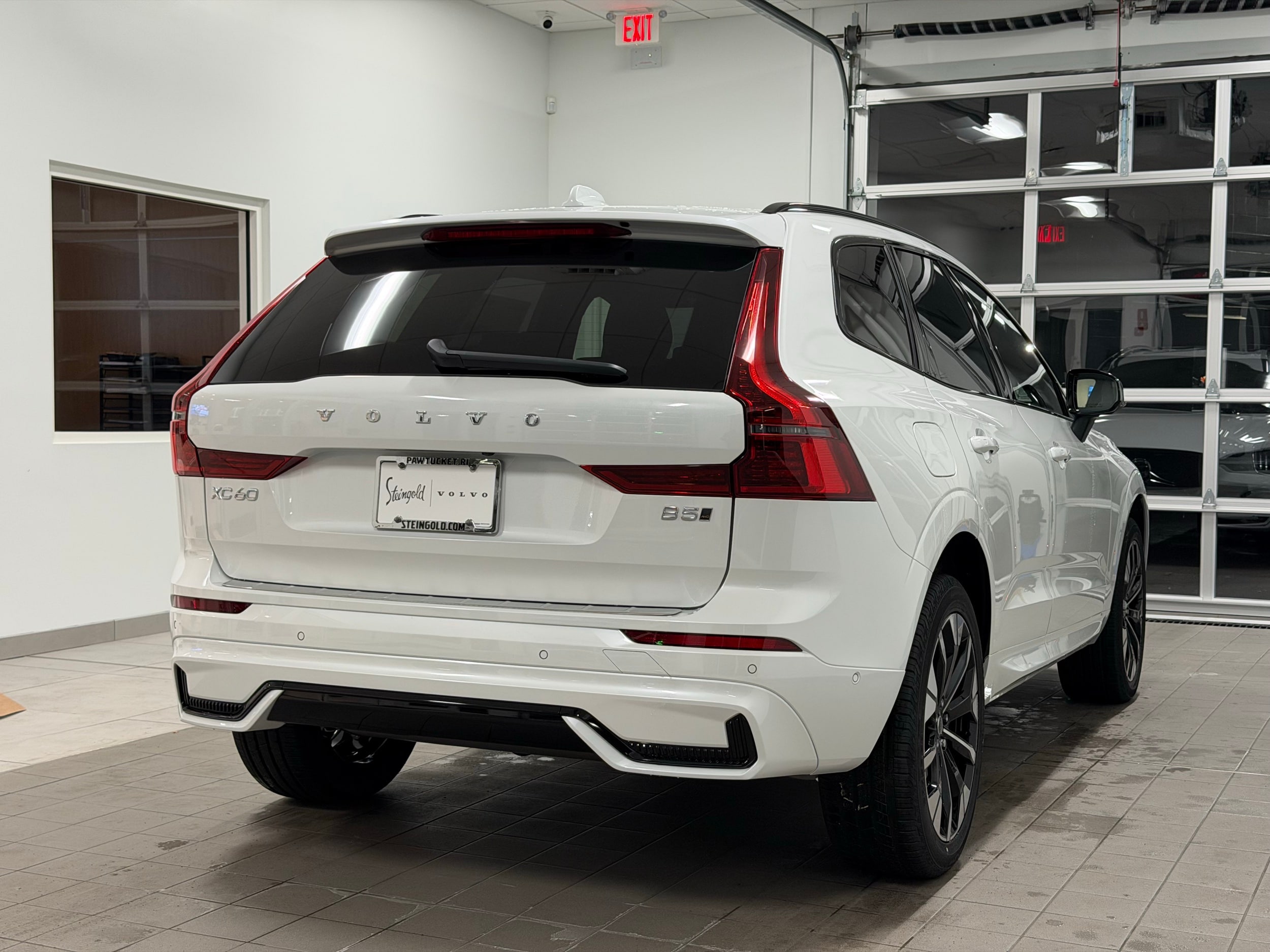 new 2026 Volvo XC60 car, priced at $57,985