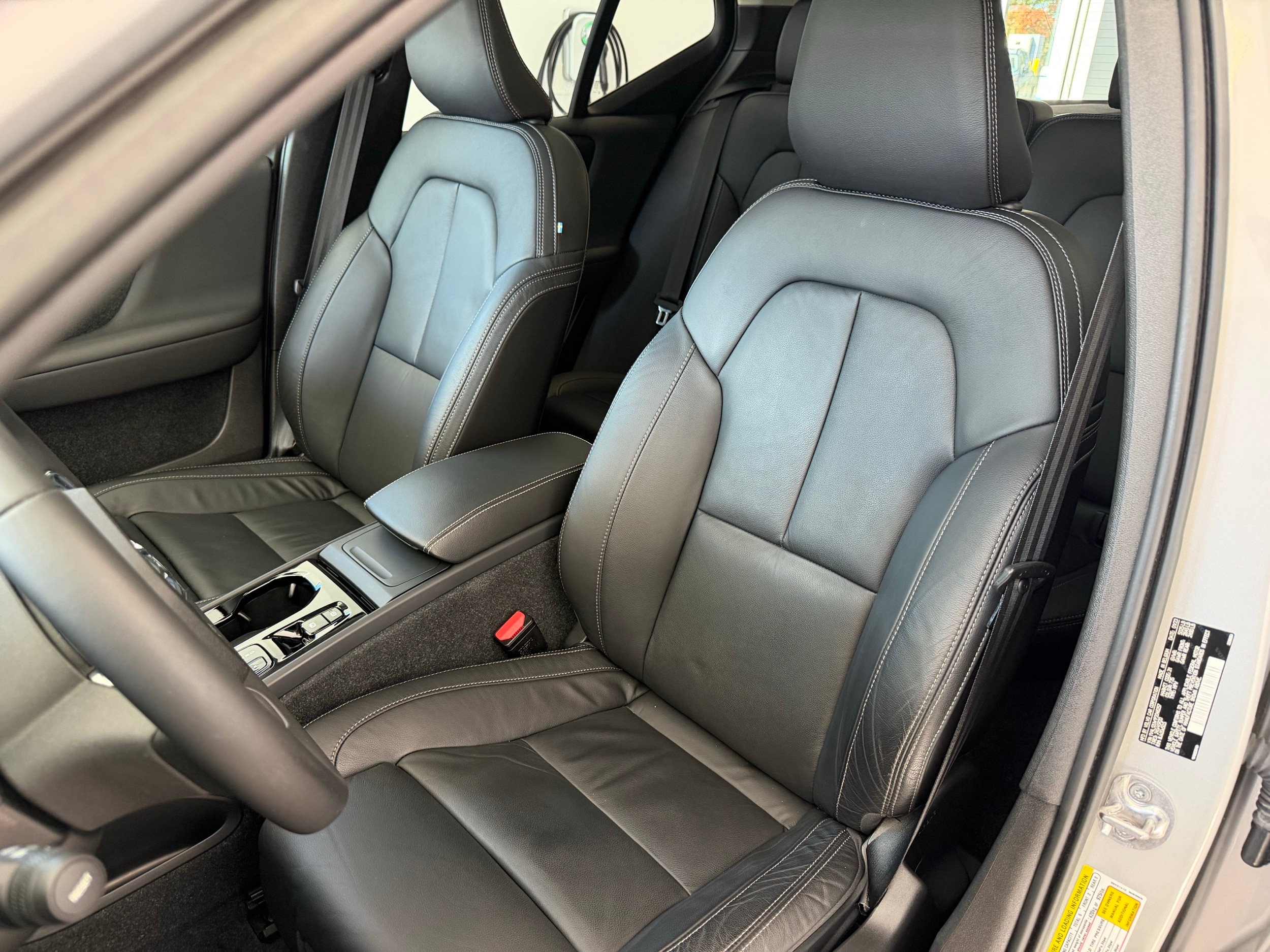 used 2023 Volvo XC40 car, priced at $31,500