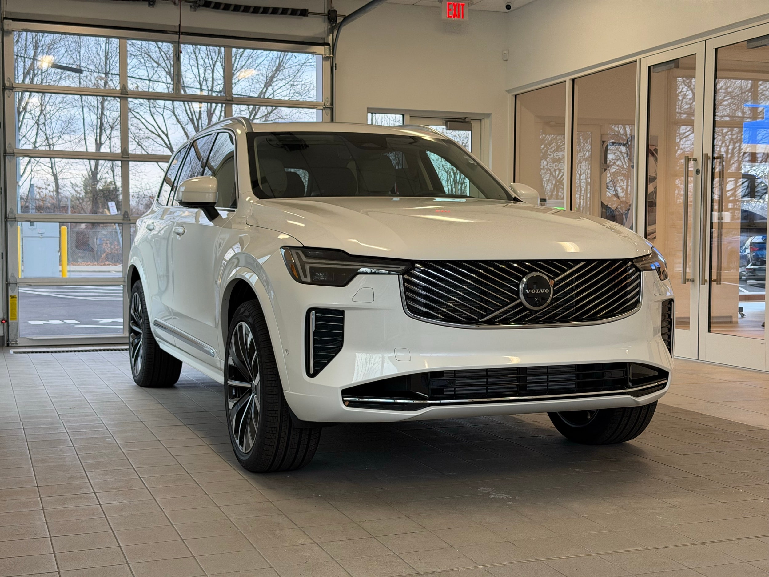 new 2026 Volvo XC90 plug-in hybrid car, priced at $85,625