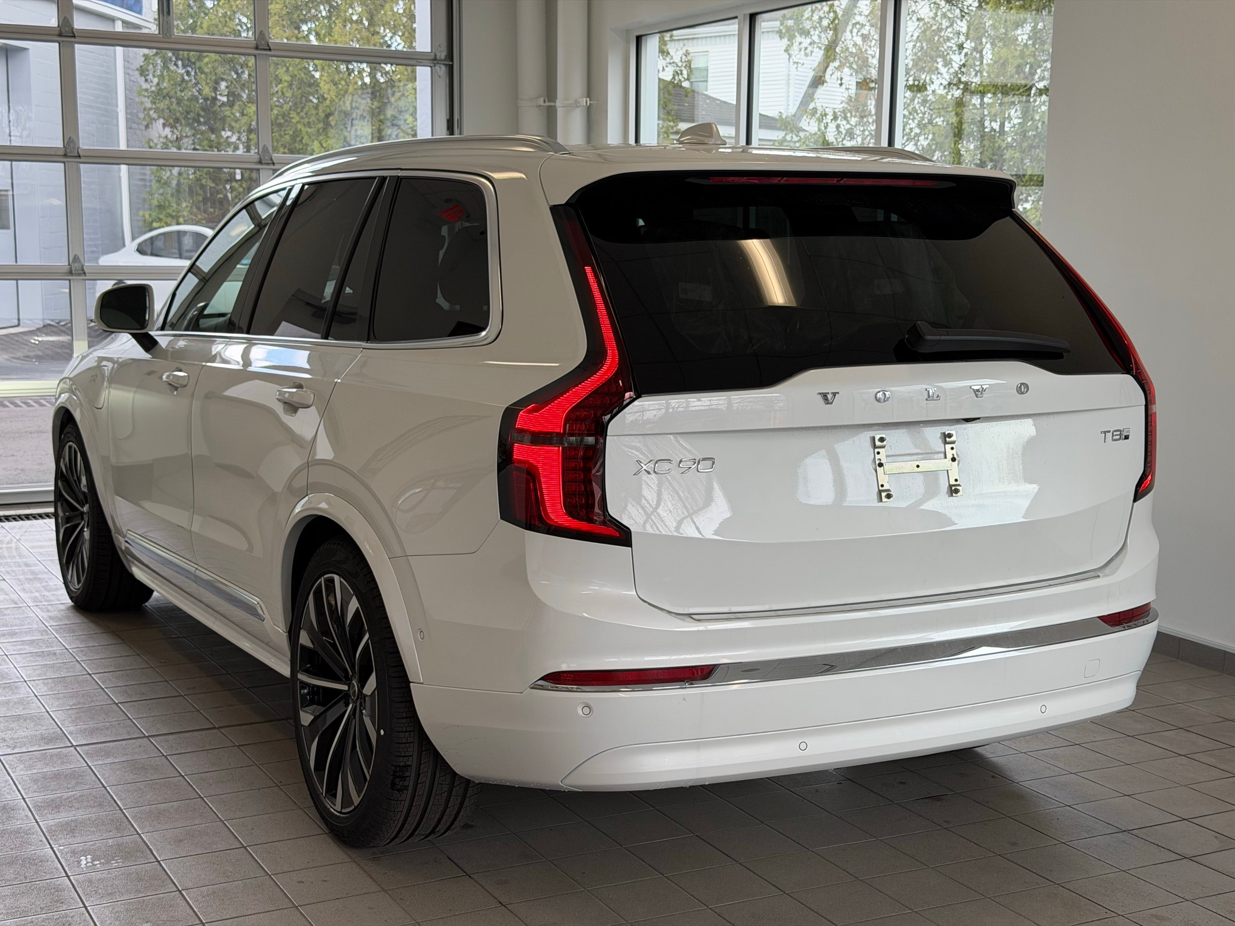 new 2026 Volvo XC90 plug-in hybrid car, priced at $84,180