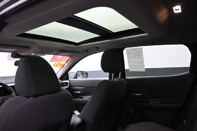 2025 Nissan Kicks SV AWD - Photo 35