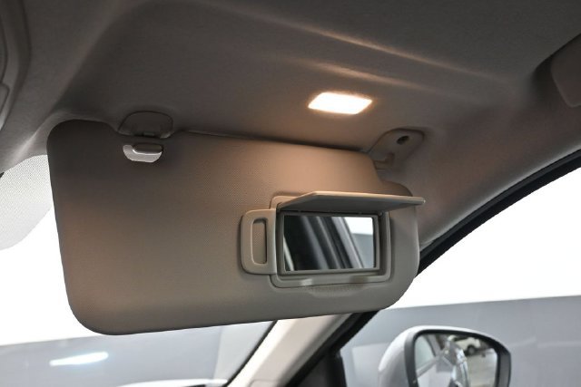 2025 Nissan Kicks SV AWD - Photo 31