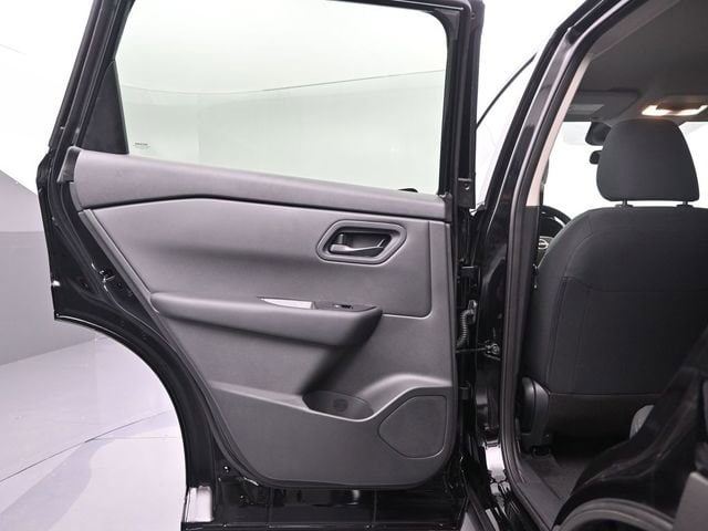 2026 Nissan Rogue S - Photo 29
