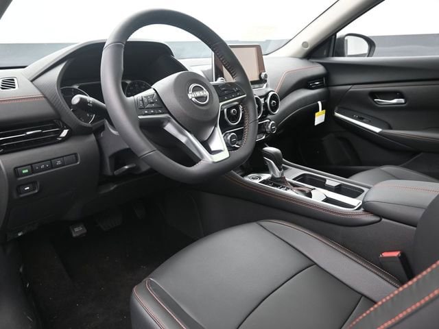 2025 Nissan Sentra SR - Photo 14